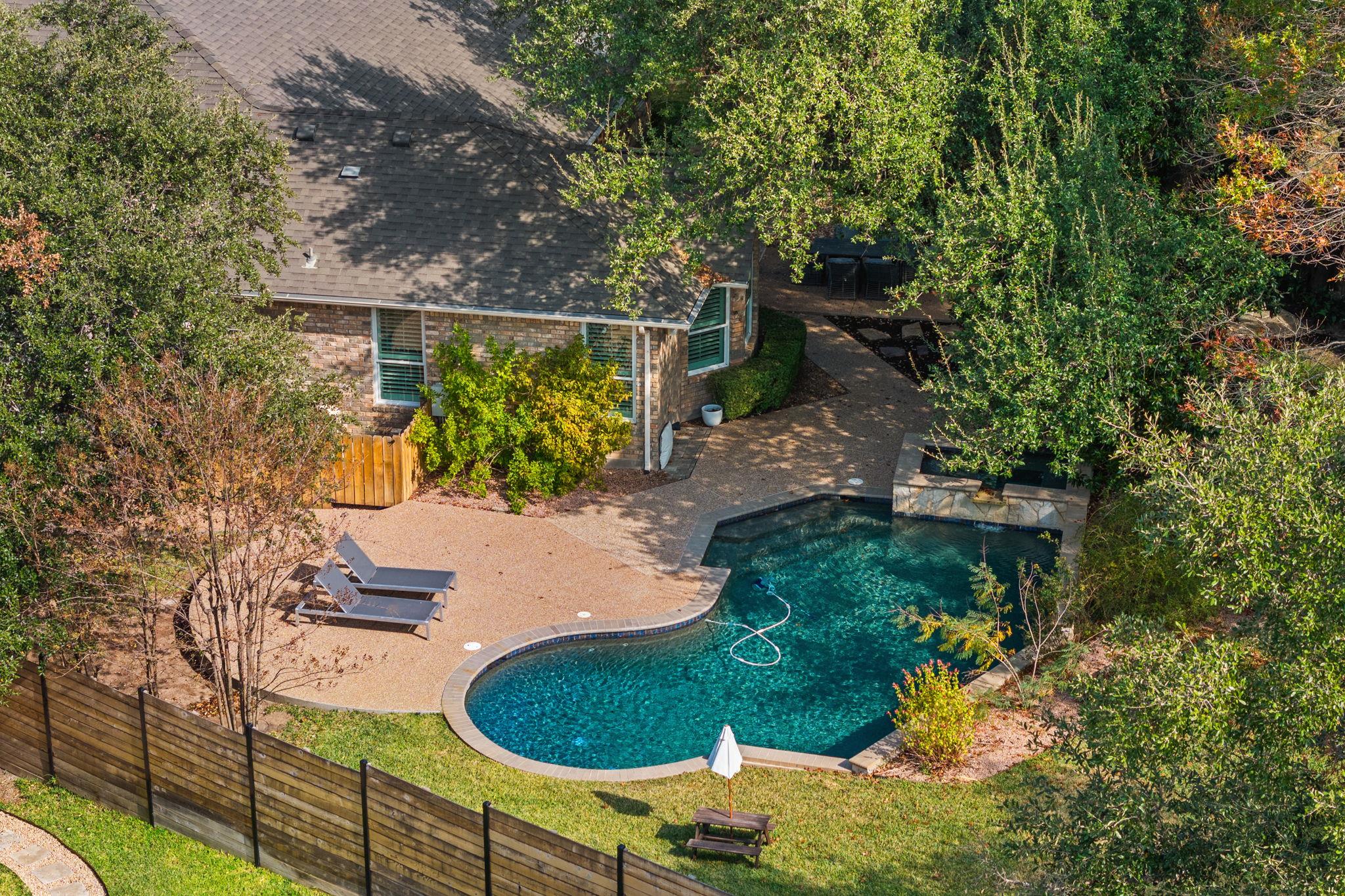 Image 38 of 40 For 1005 Cedar Crest Cv