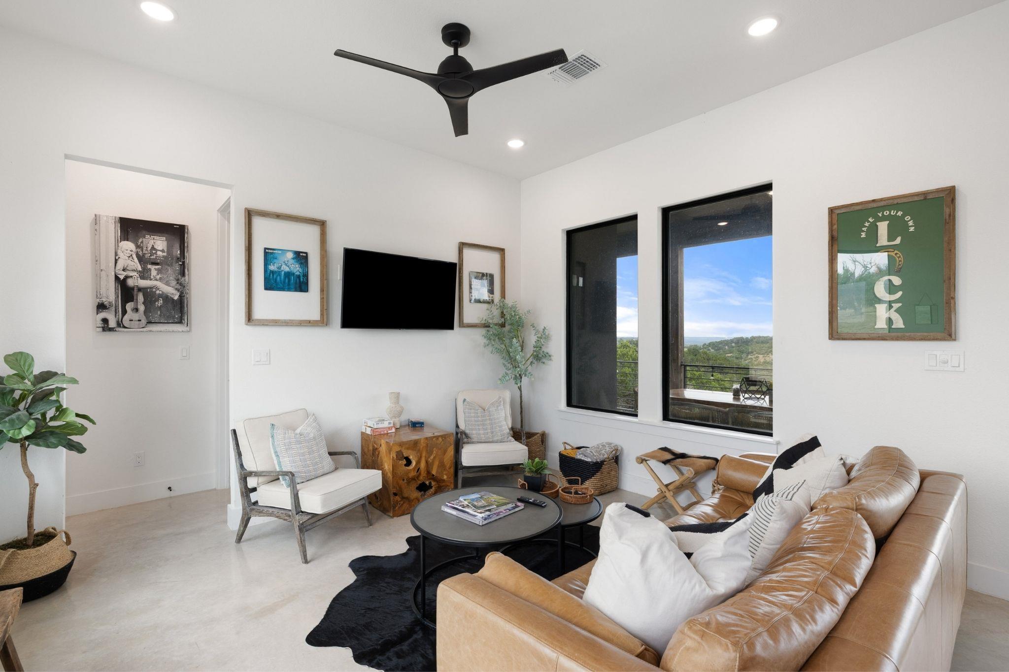 Image 21 of 40 For 11 Sacramento