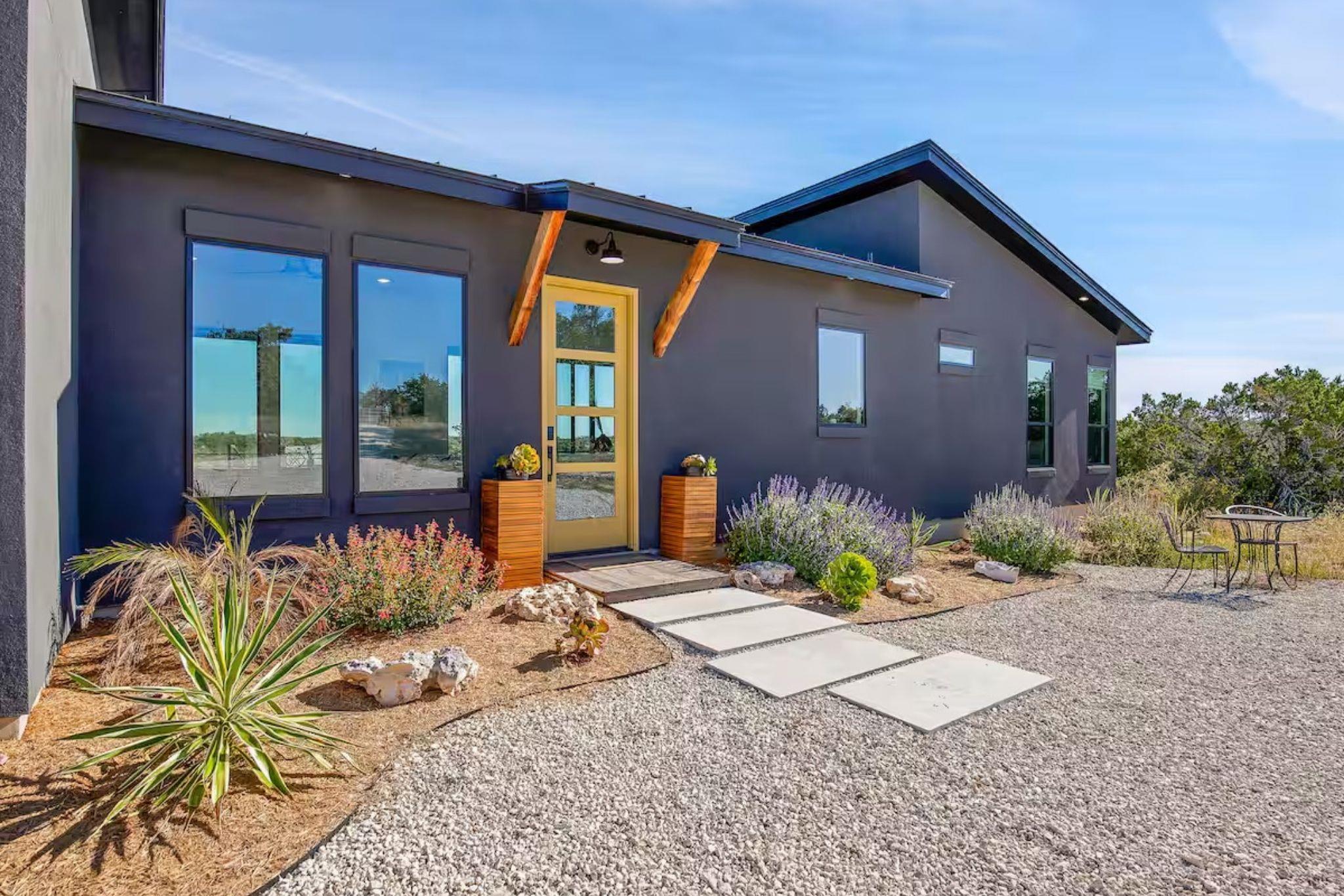 Image 5 of 40 For 11 Sacramento