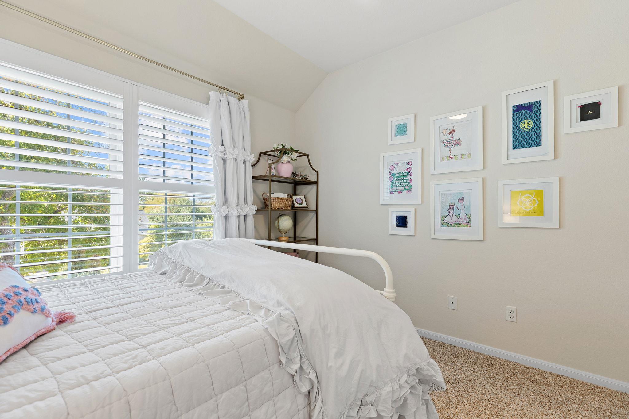 Image 22 of 40 For 2902 Cedar Crest Cir