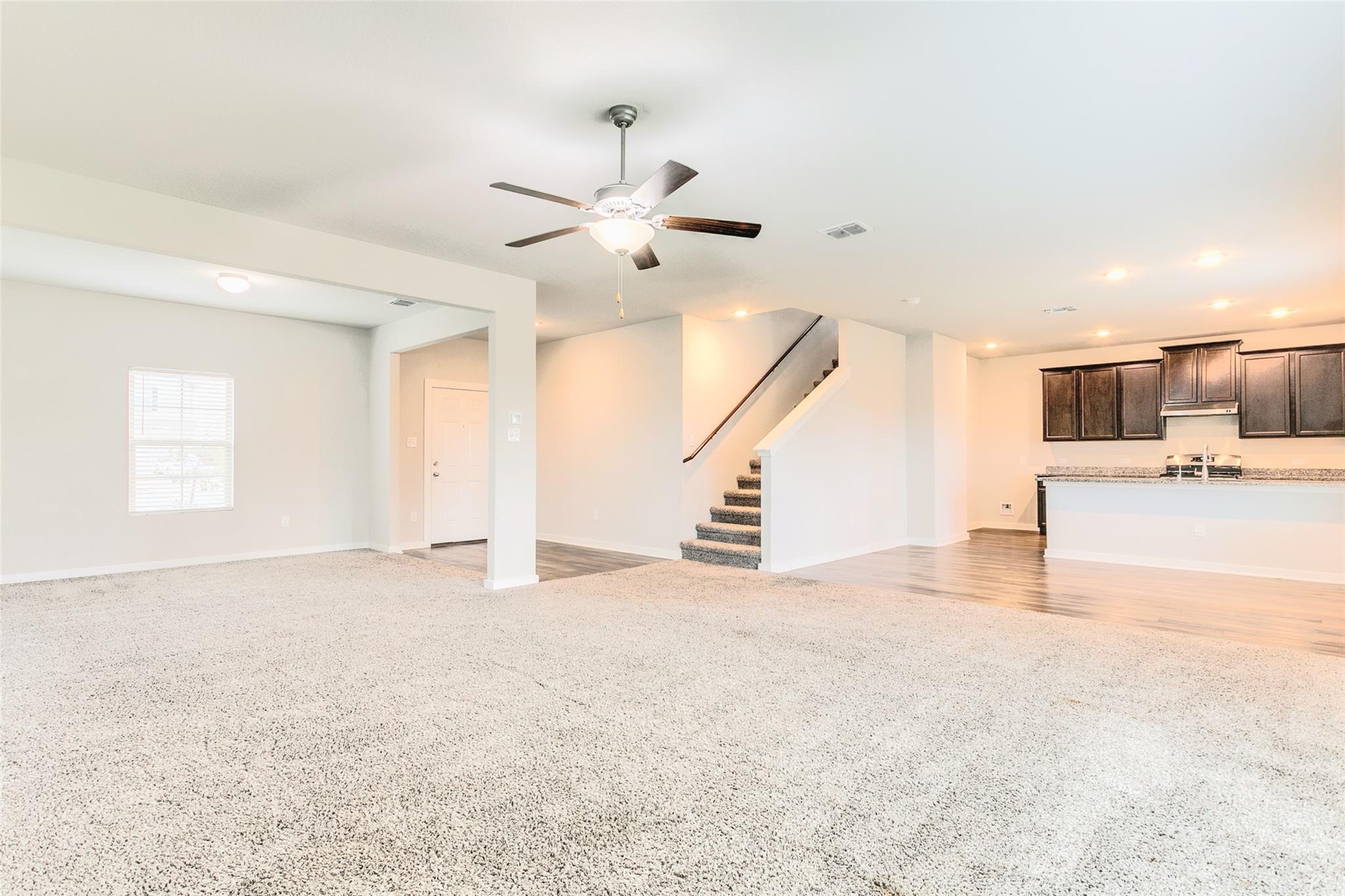 Image 4 of 13 For 9111 Spigel Way