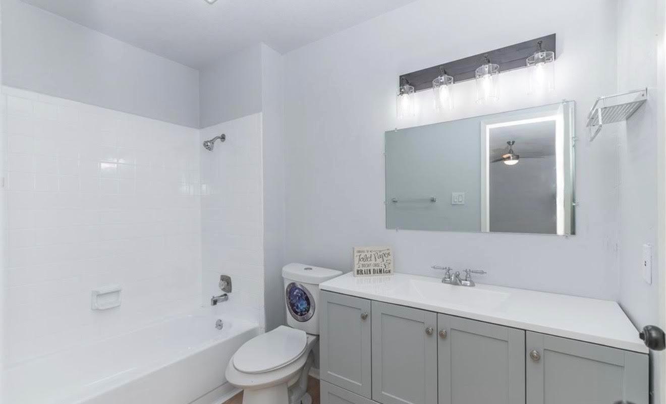 Image 15 of 19 For 11359 Spring Crest