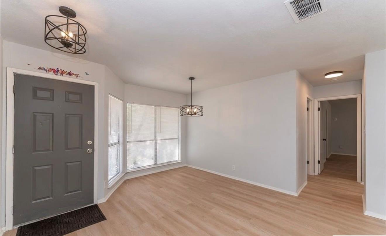 Image 7 of 19 For 11359 Spring Crest