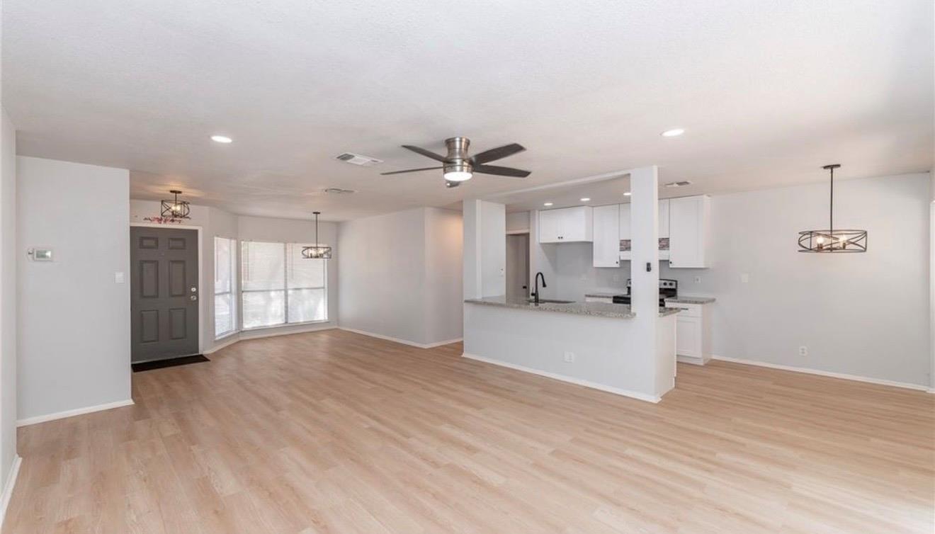 Image 8 of 19 For 11359 Spring Crest