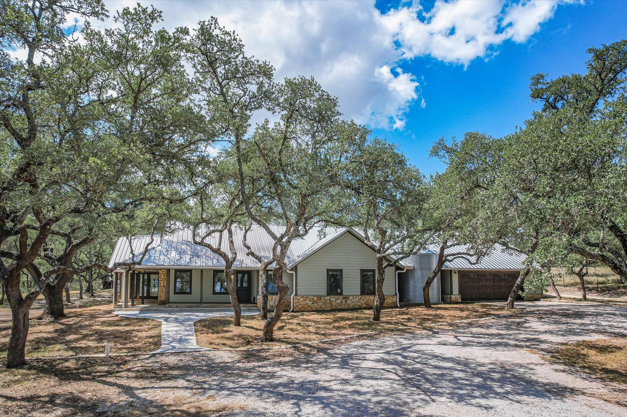 Details for 878 Ranch Road 2766, Johnson City, TX 78636