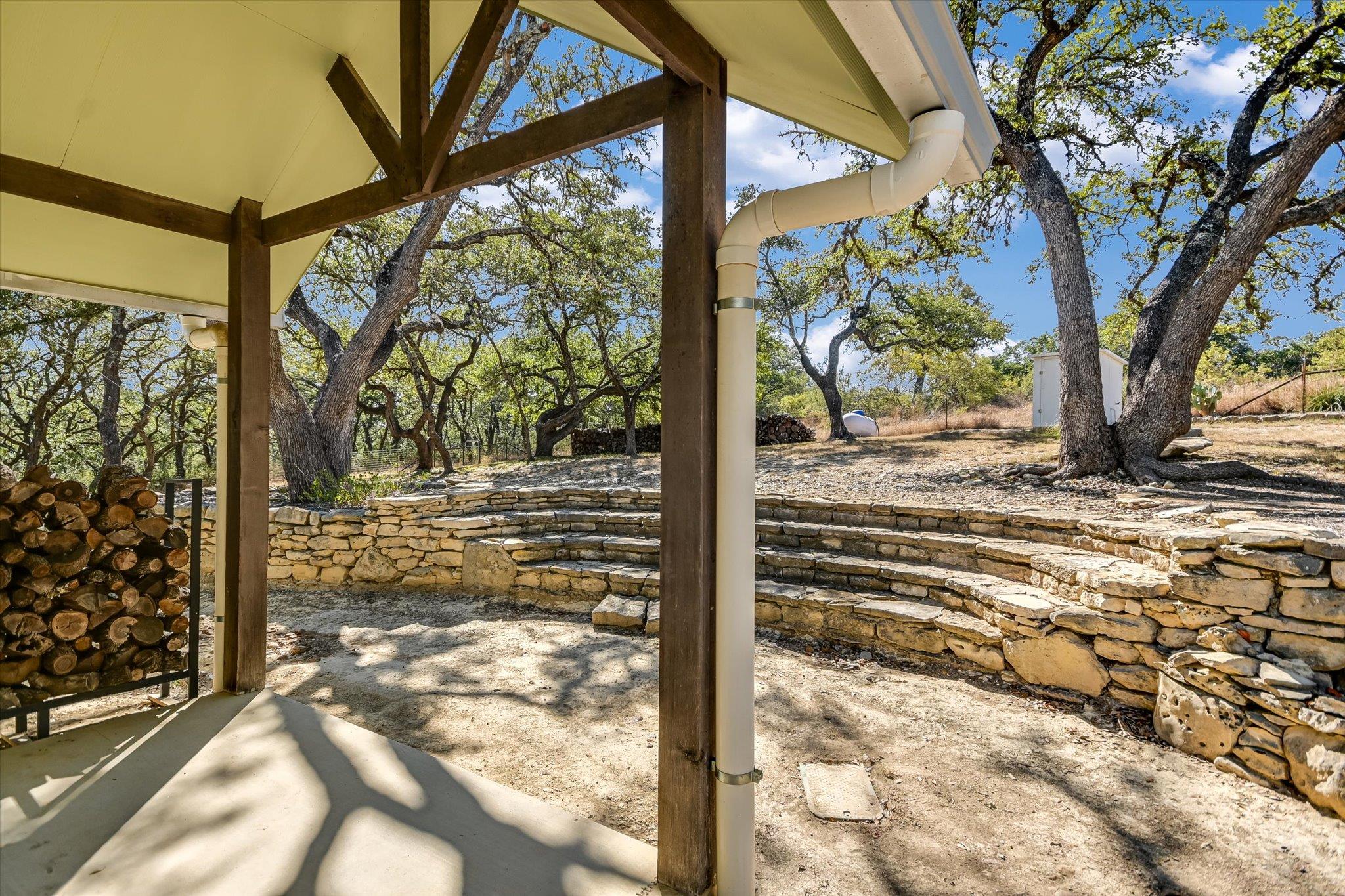 Image 19 of 40 For 878 Ranch Road 2766