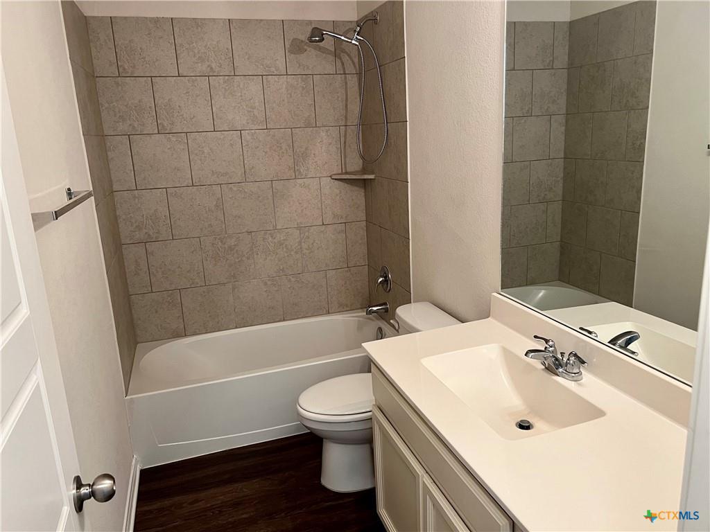 Image 16 of 20 For 533 Summersweet Rd