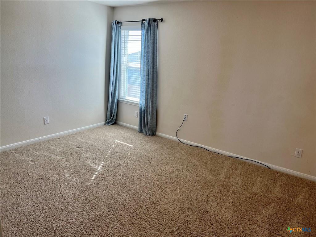 Image 17 of 20 For 533 Summersweet Rd