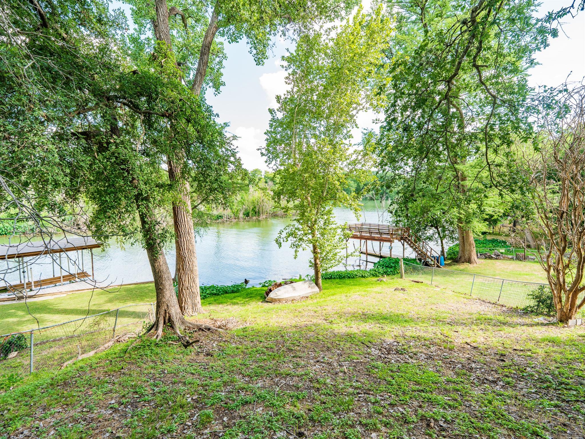 Details for 1229 Lone Star Dr, New Braunfels, TX 78130