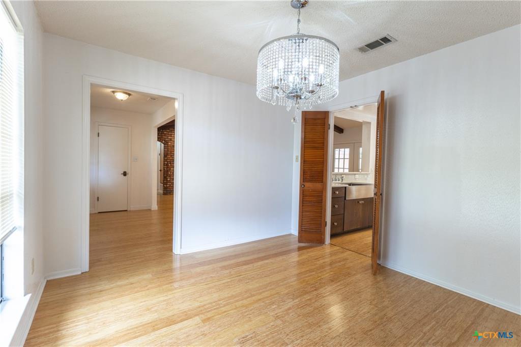 Image 14 of 40 For 710 Fawn Trl