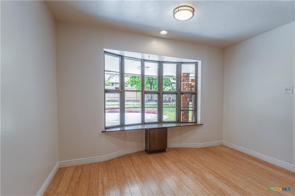 Image 19 of 40 For 710 Fawn Trl