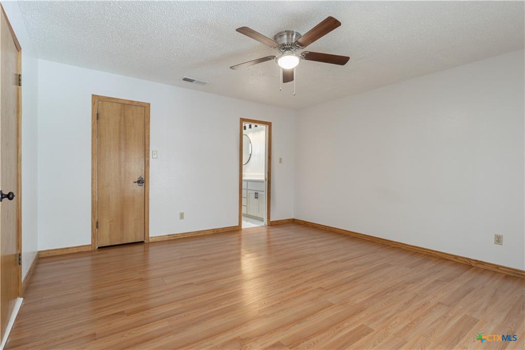 Image 20 of 40 For 710 Fawn Trl