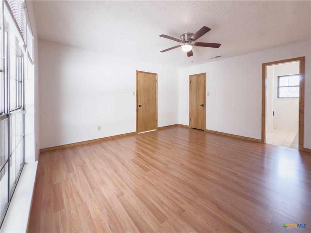 Image 23 of 40 For 710 Fawn Trl