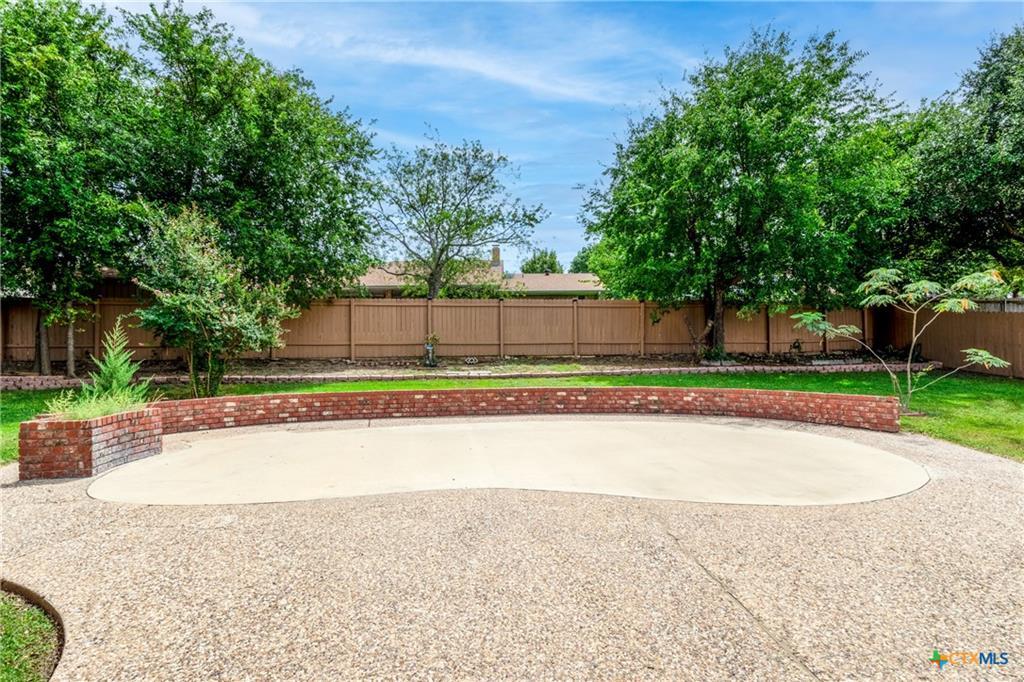 Image 38 of 40 For 710 Fawn Trl