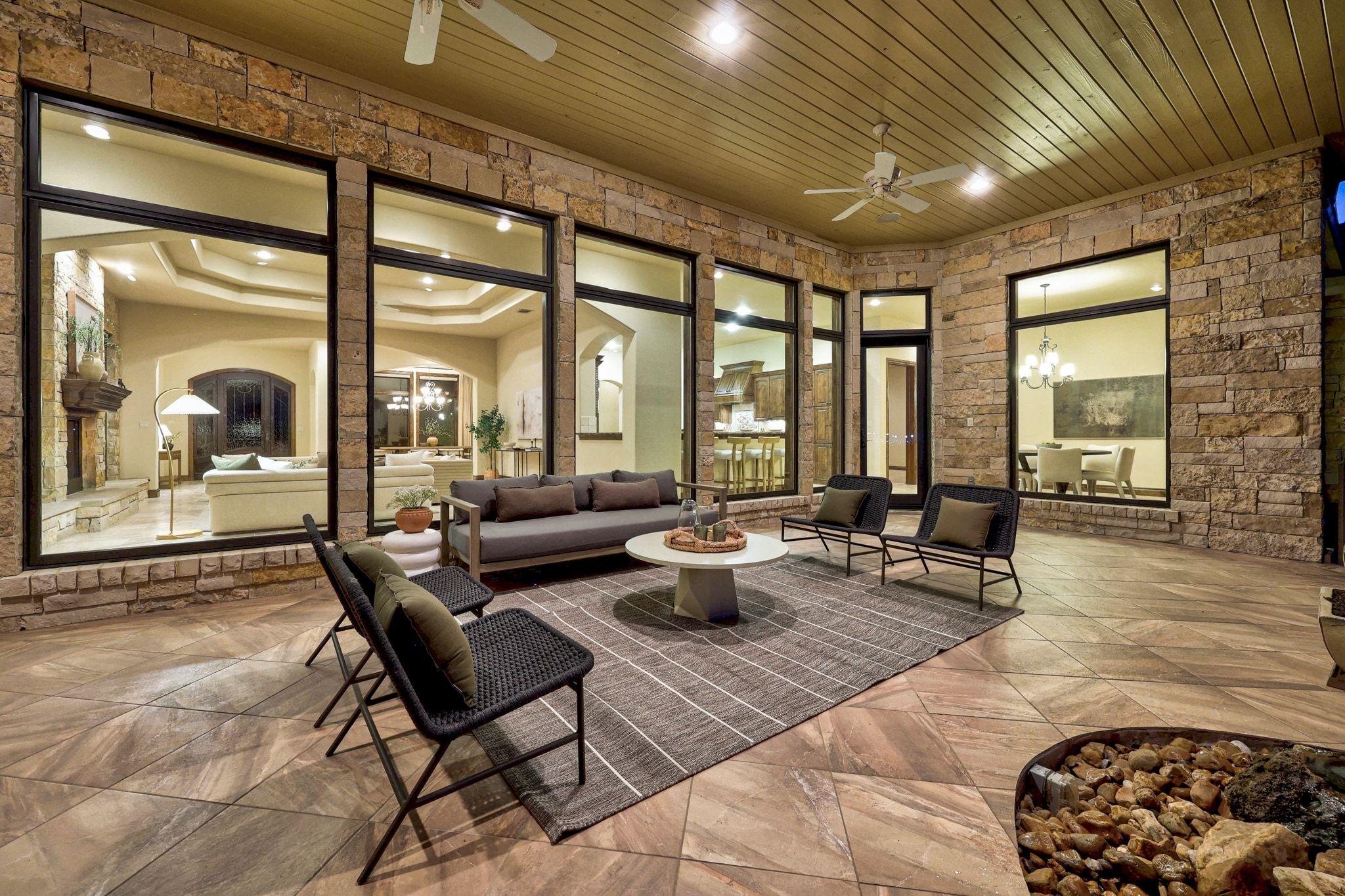 Image 35 of 39 For 3809 Verano Dr