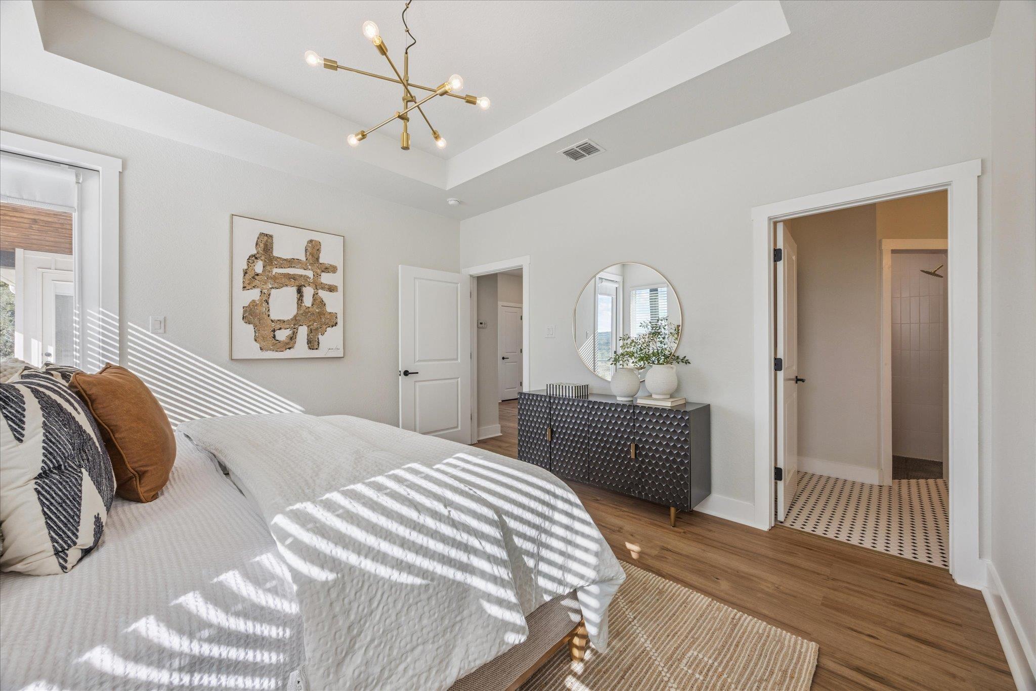 Image 15 of 35 For 2902 Summit Dr