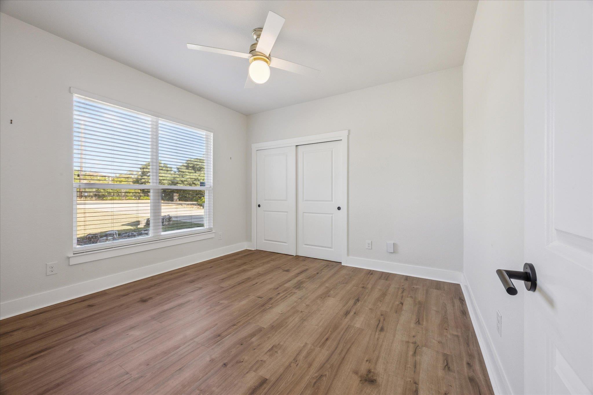 Image 19 of 35 For 2902 Summit Dr