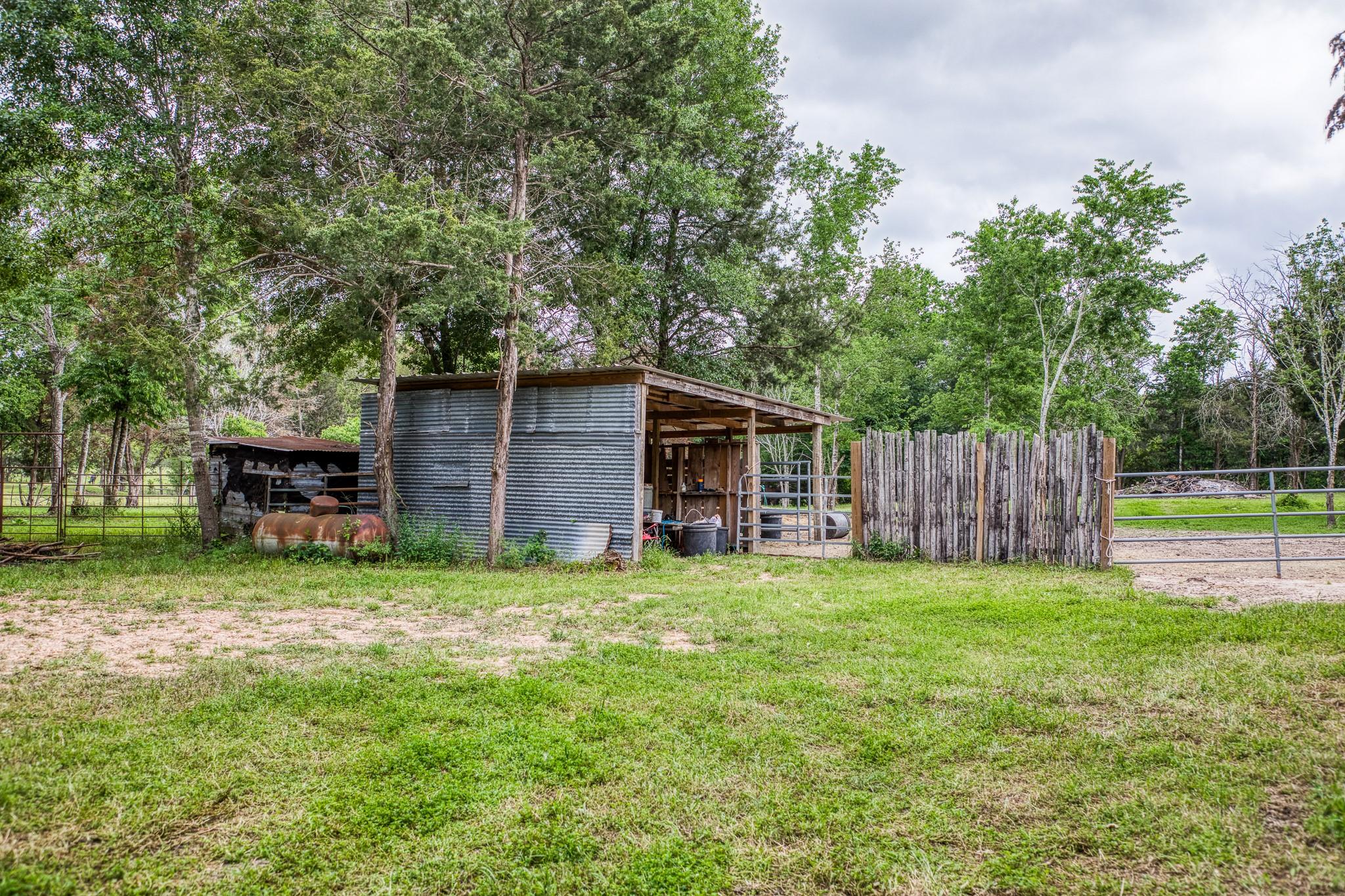 Image 29 of 38 For 11235 Highway 159 W