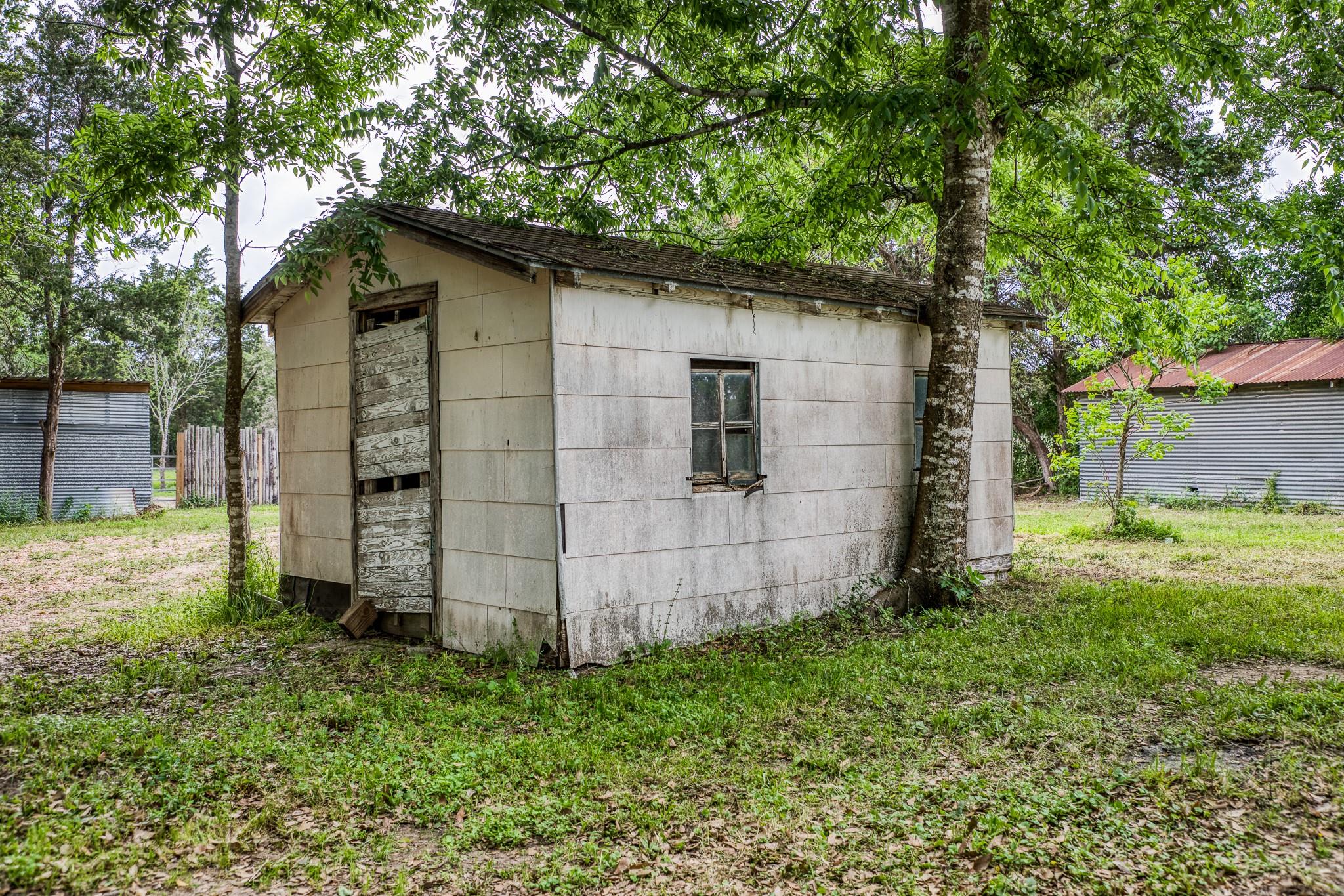 Image 31 of 38 For 11235 Highway 159 W