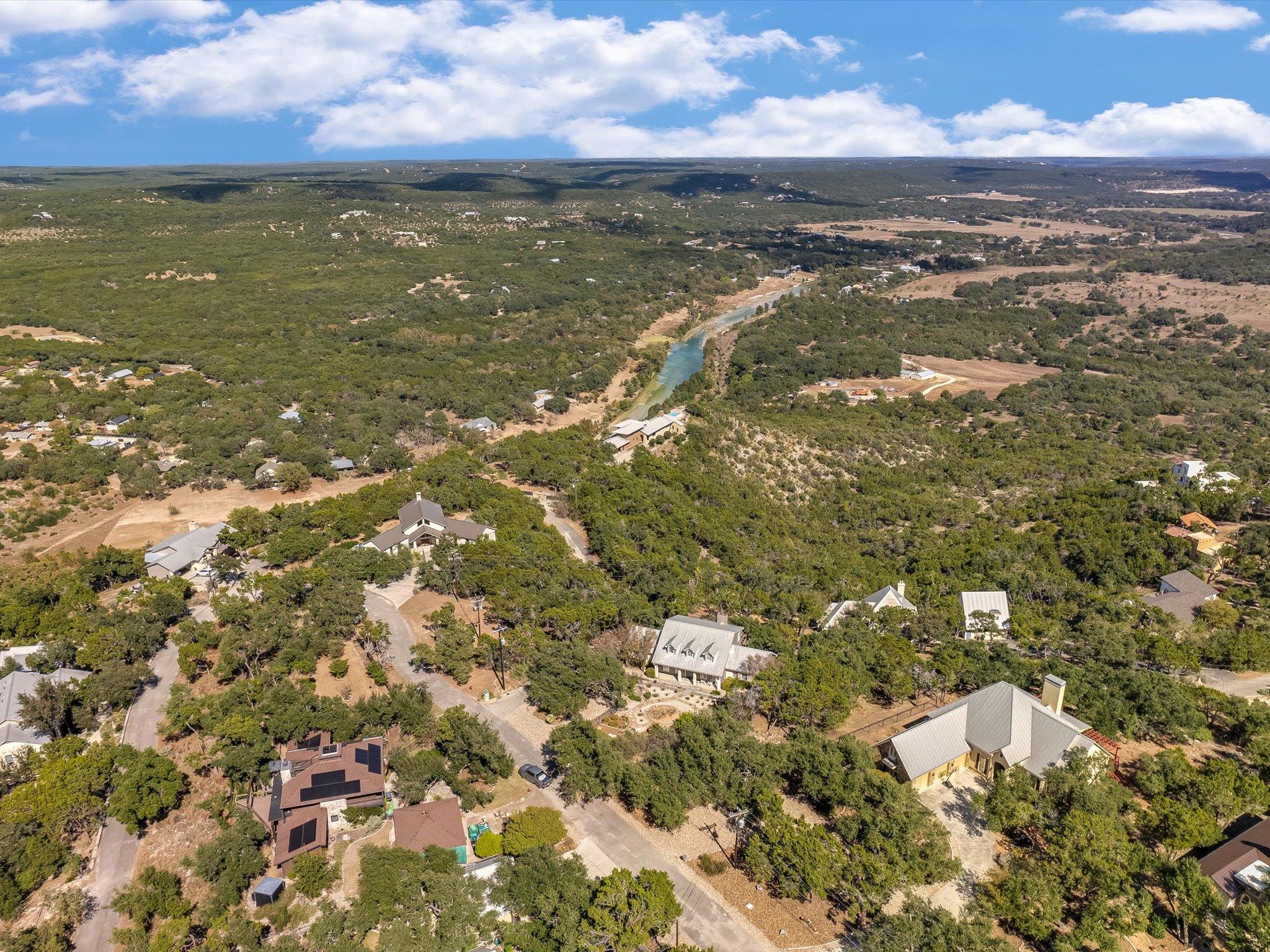 Image 29 of 33 For 20 Meridian Dr