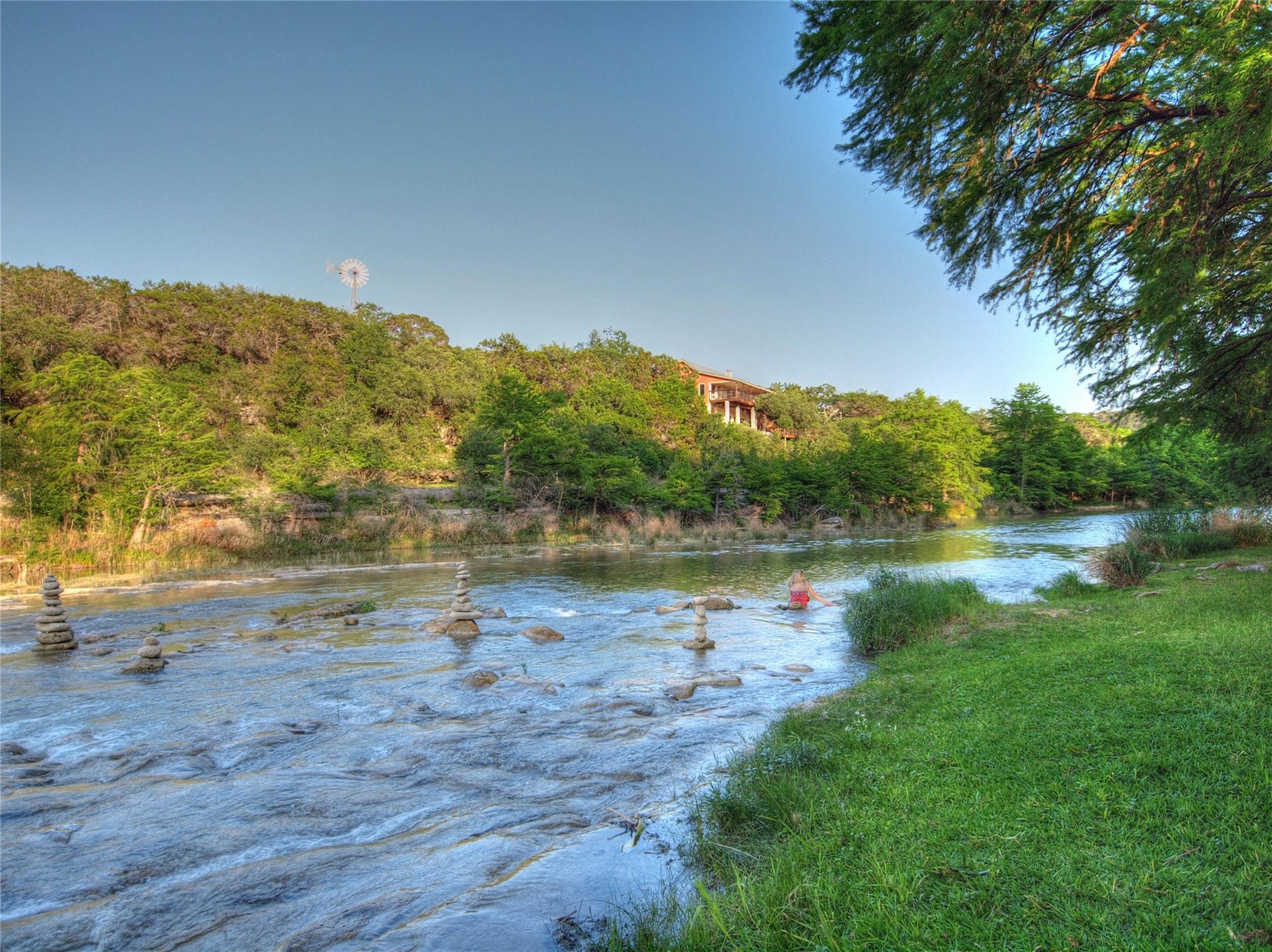 Image 33 of 33 For 20 Meridian Dr