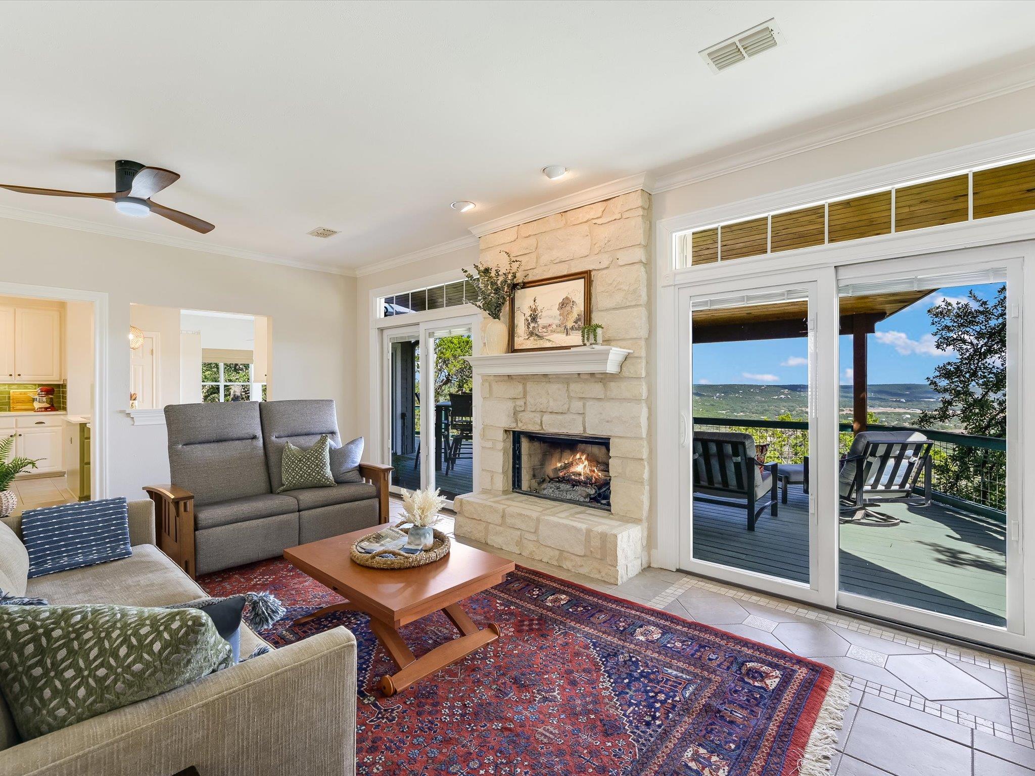 Image 5 of 33 For 20 Meridian Dr