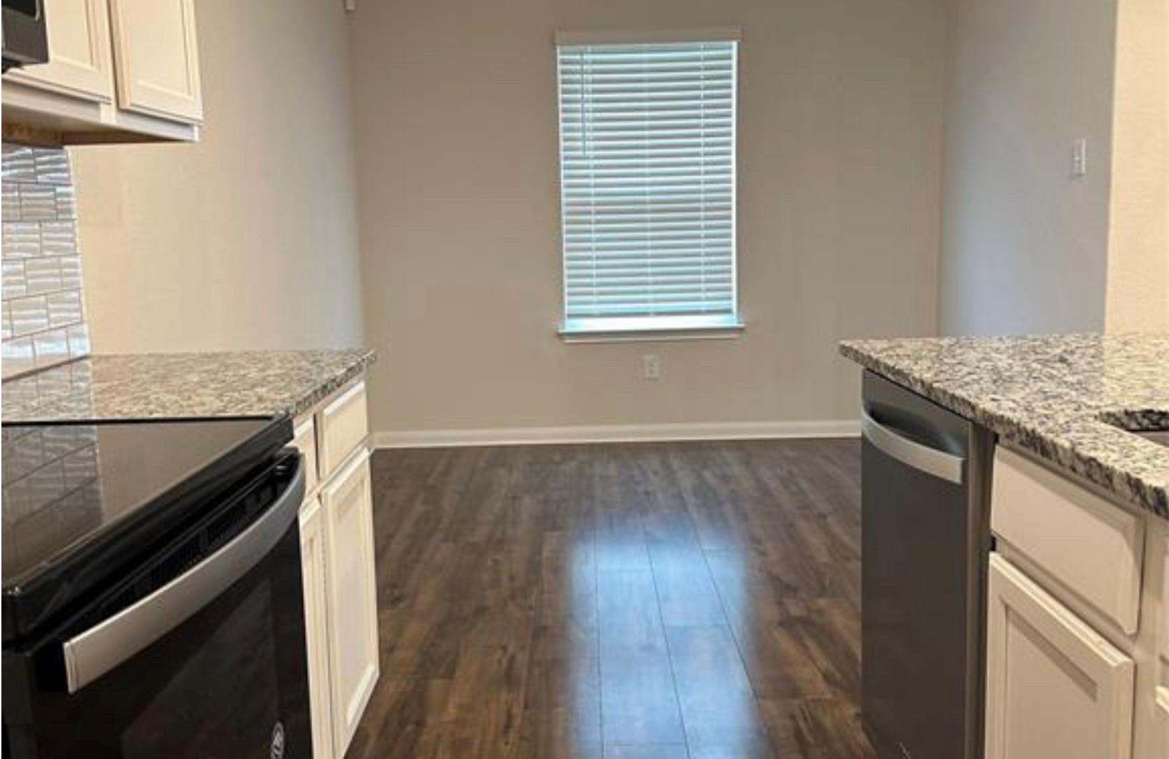 Image 6 of 15 For 364 Huntsman Way