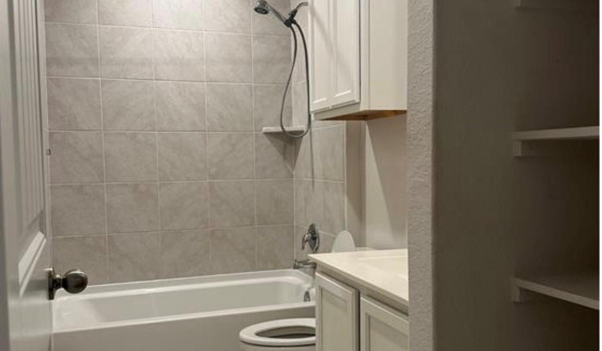 Image 9 of 15 For 364 Huntsman Way