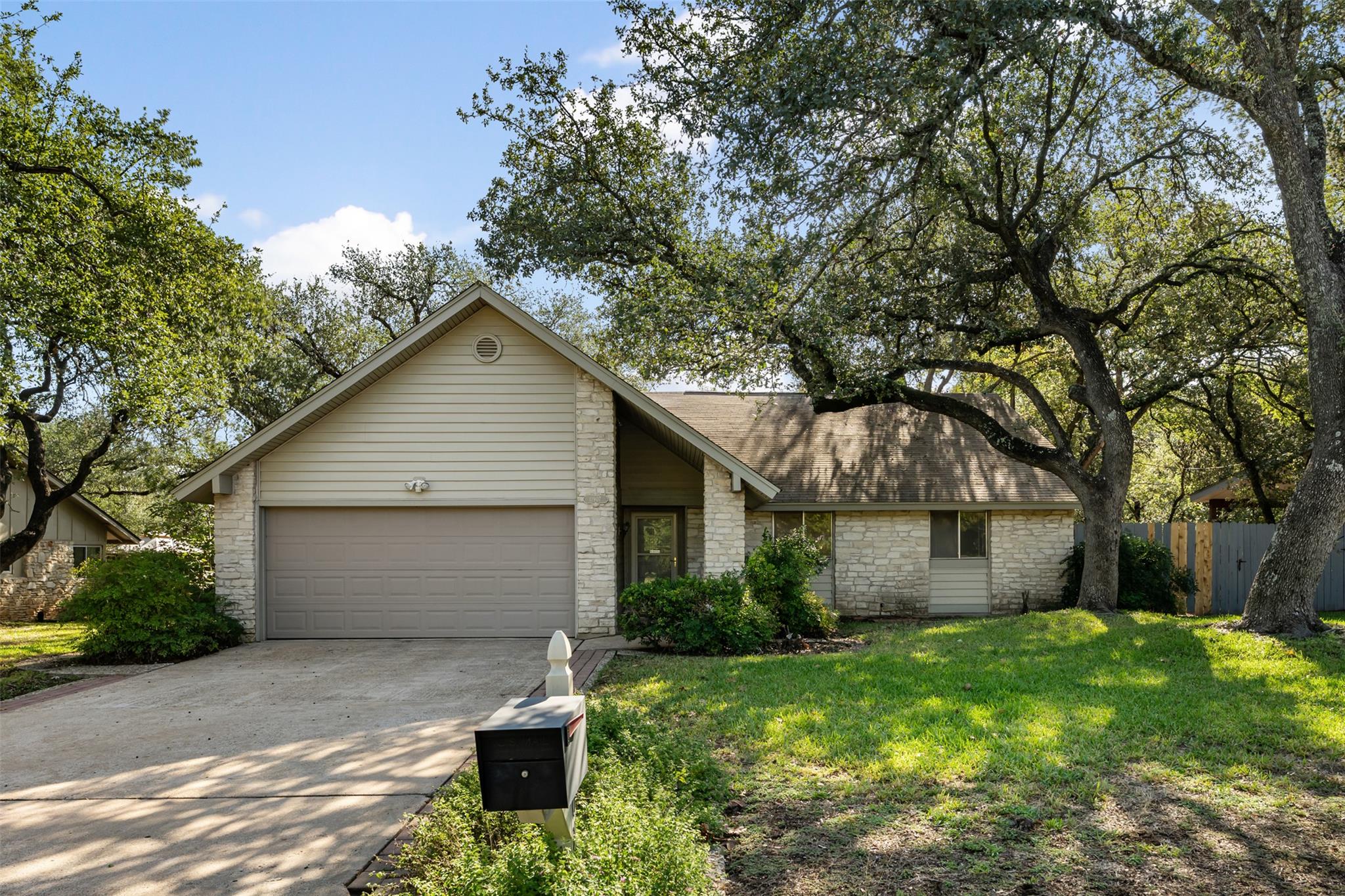 Details for 11907 Highland Oaks Trl, Austin, TX 78759