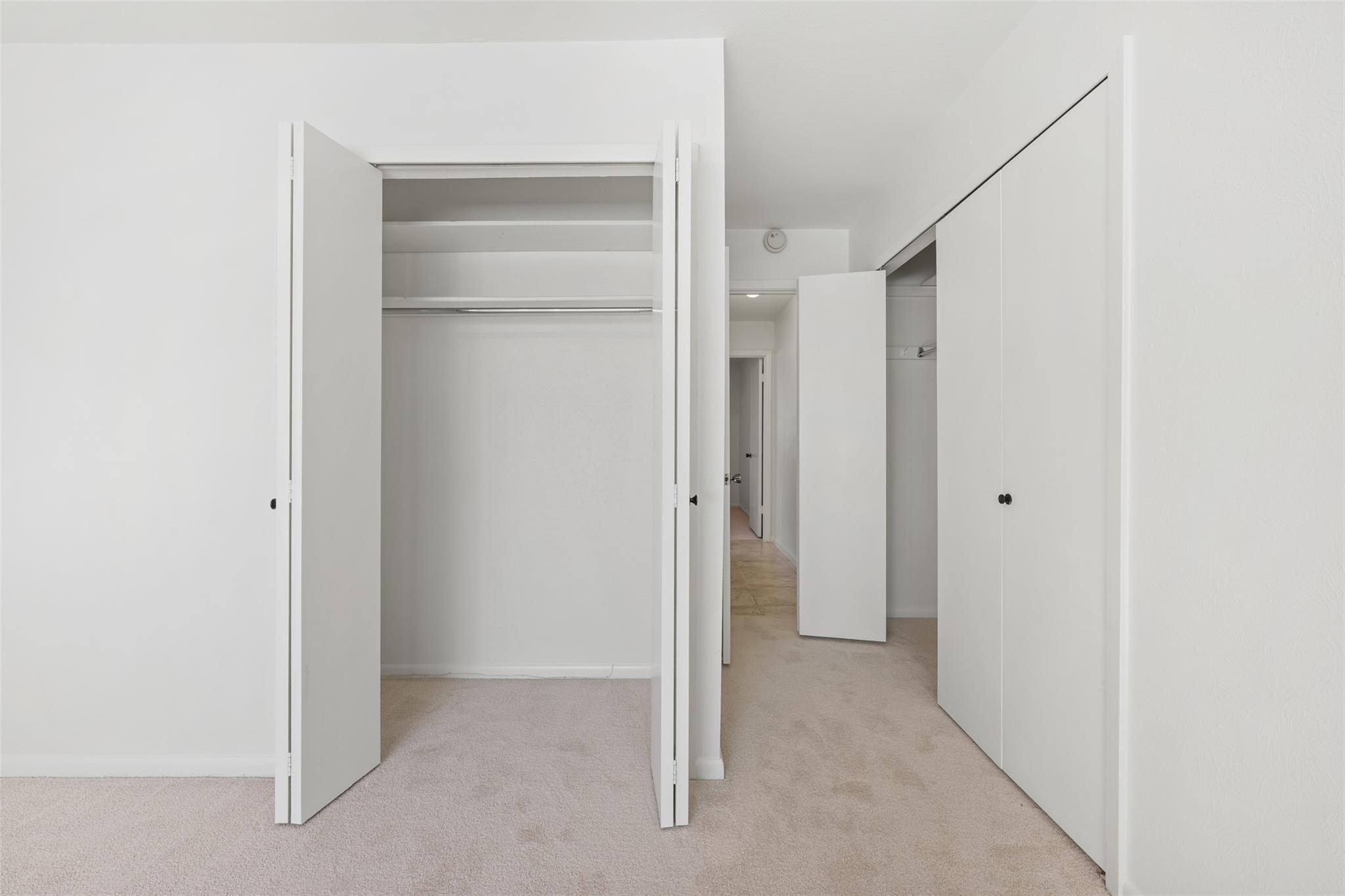 Image 18 of 22 For 11907 Highland Oaks Trl