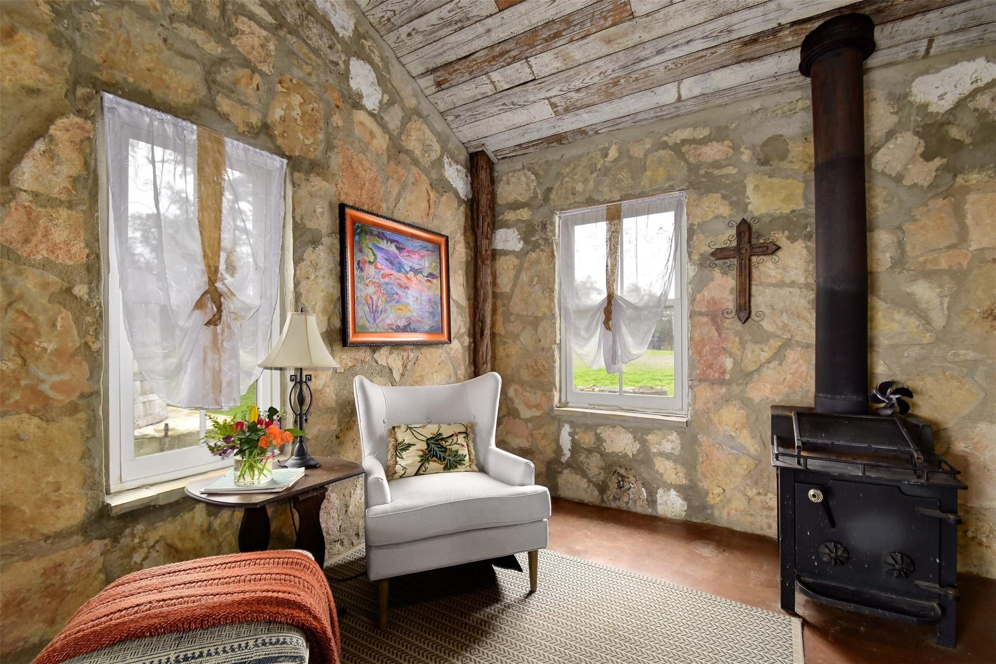 Image 33 of 38 For 341 Stallion Estates Dr