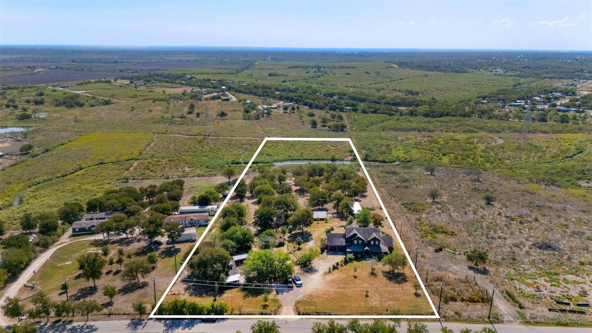 Details for 1120 Tomahawk Trl, Dale, TX 78616