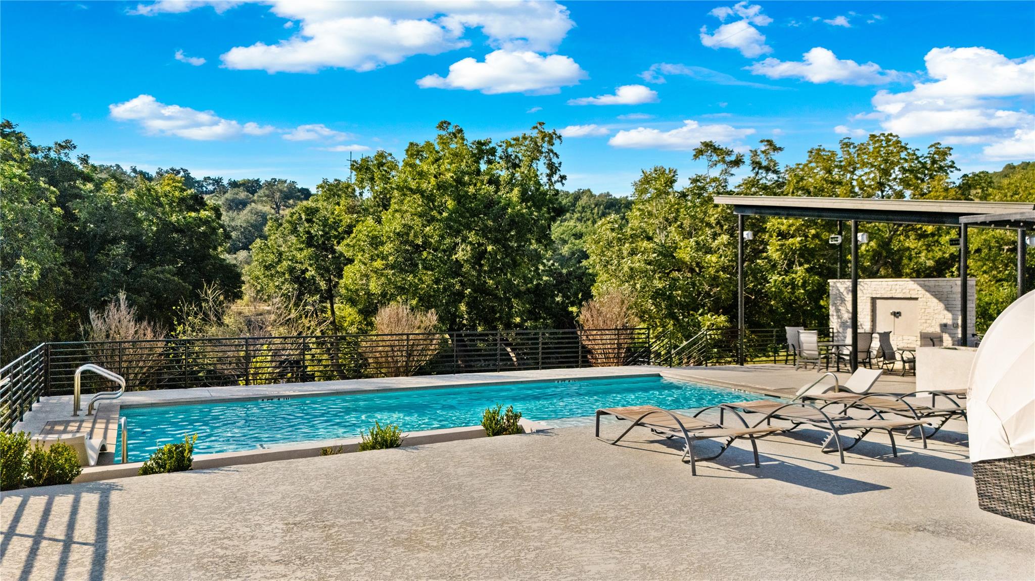 Image 11 of 11 For 832 Wade Rd 