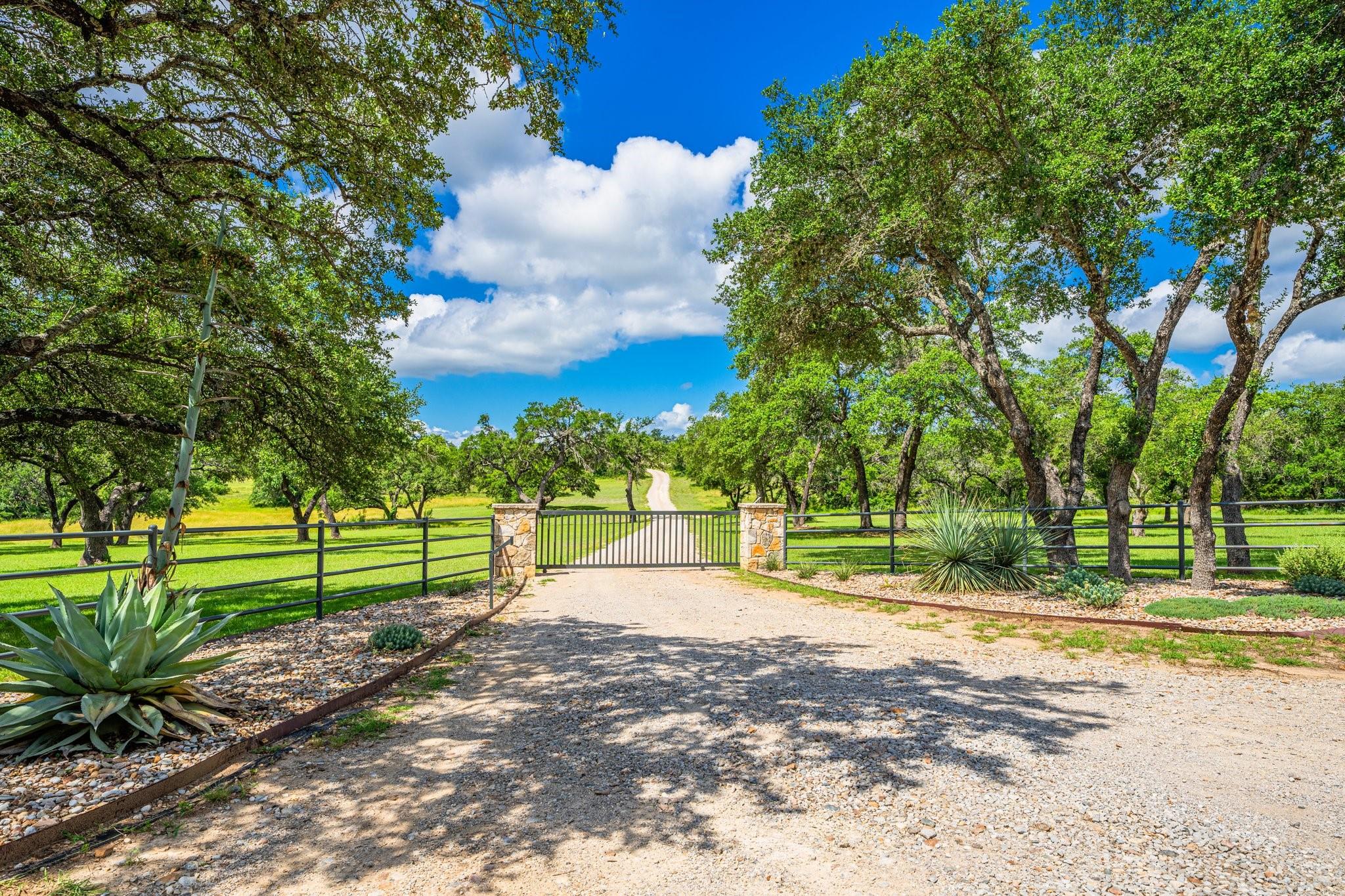 Details for 3101 Shovel Mountain Rd, Round Mountain, TX 78663