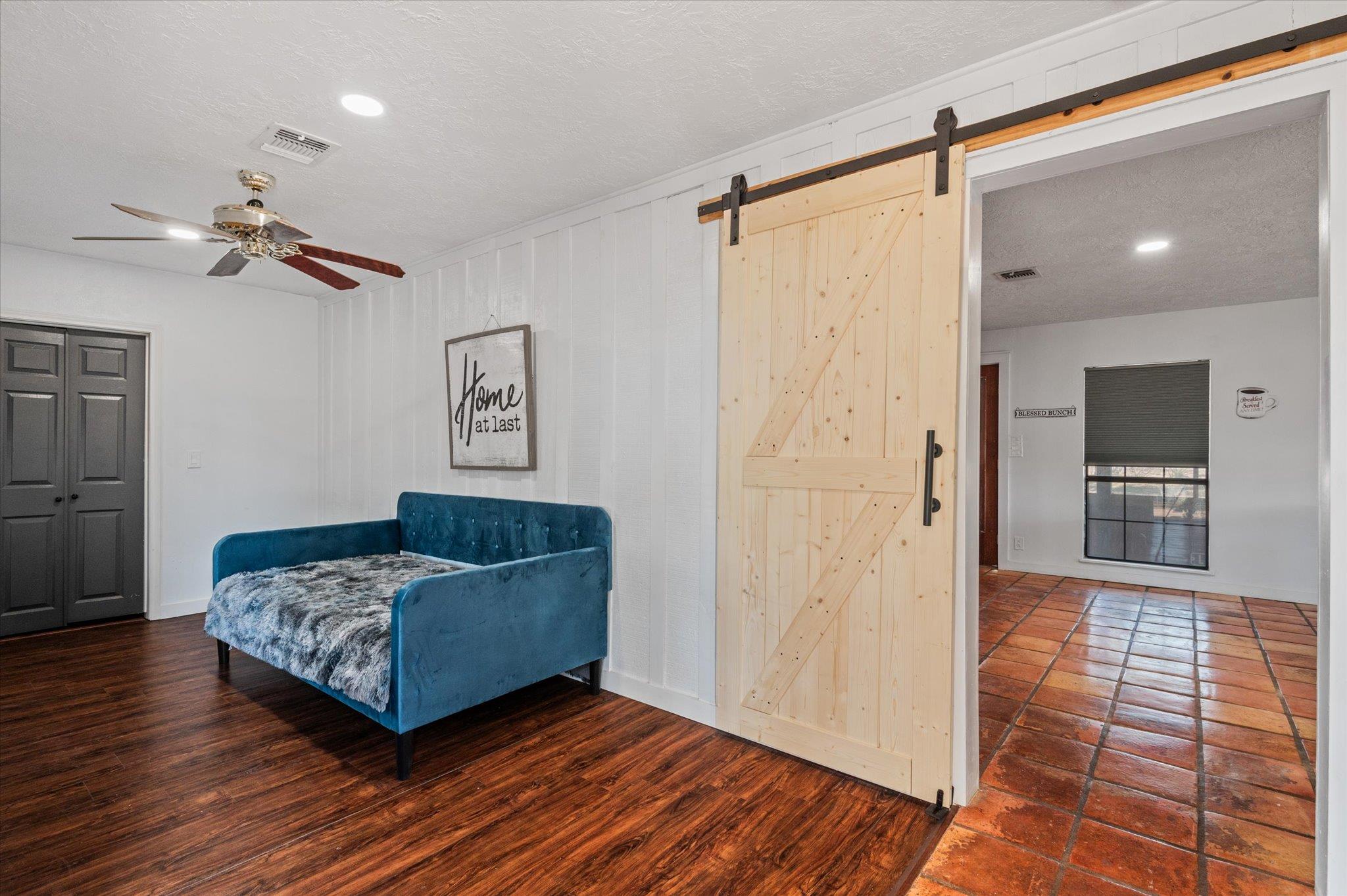 Image 10 of 34 For 215 Go Away Rd