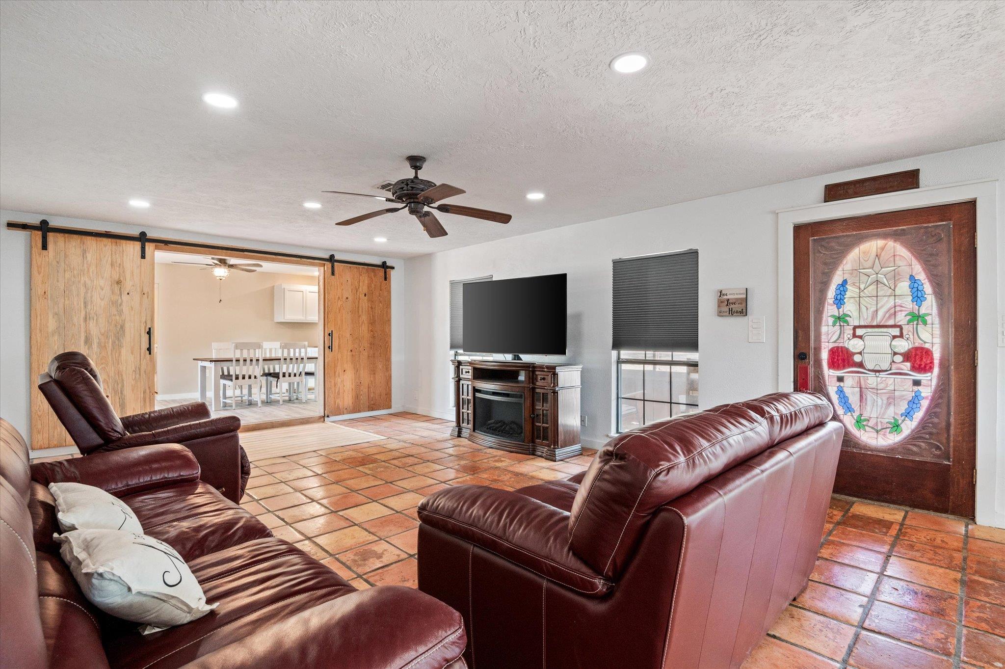 Image 6 of 34 For 215 Go Away Rd