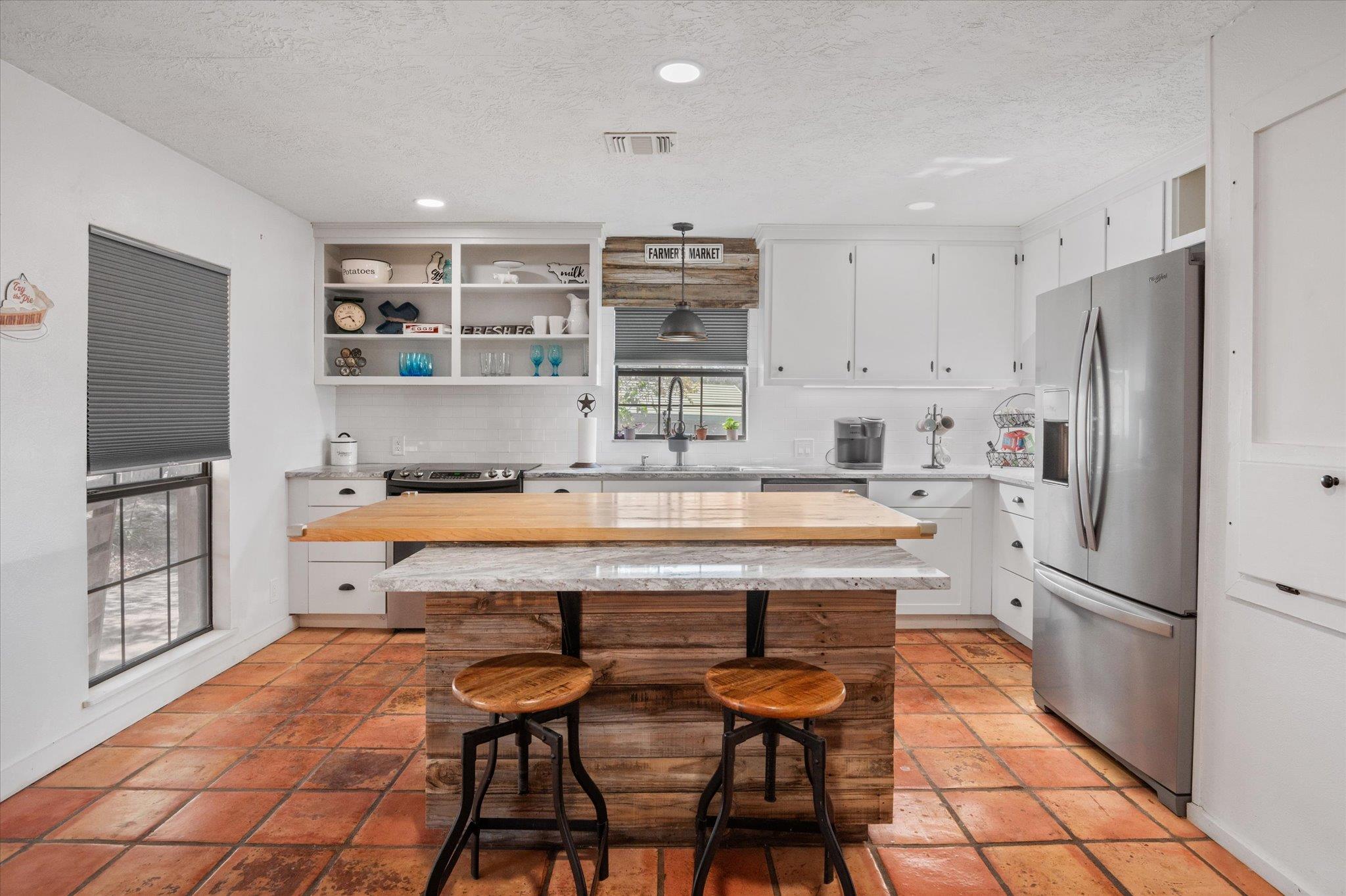 Image 7 of 34 For 215 Go Away Rd