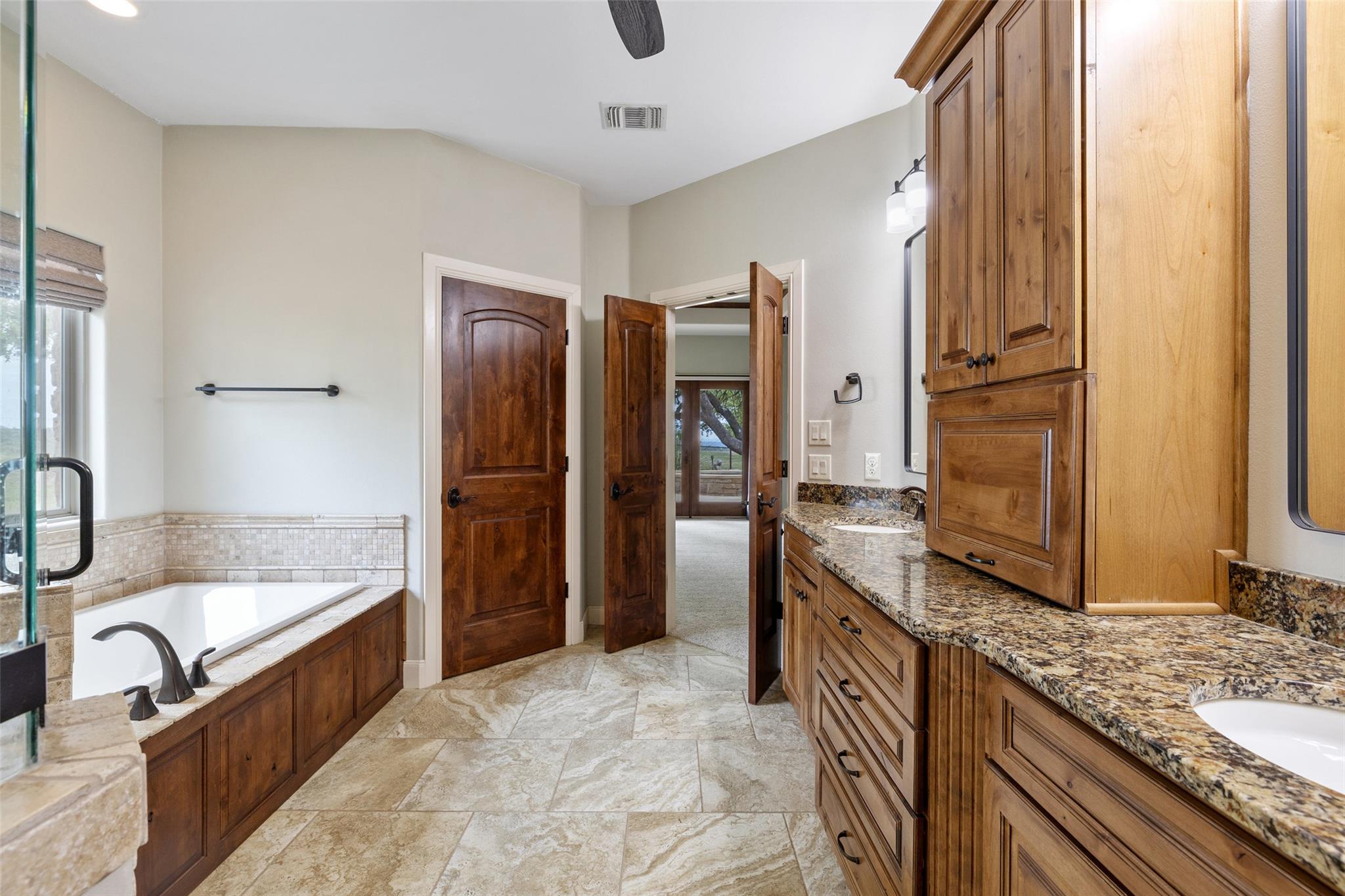 Image 19 of 40 For 101 Crooked Oak Ln