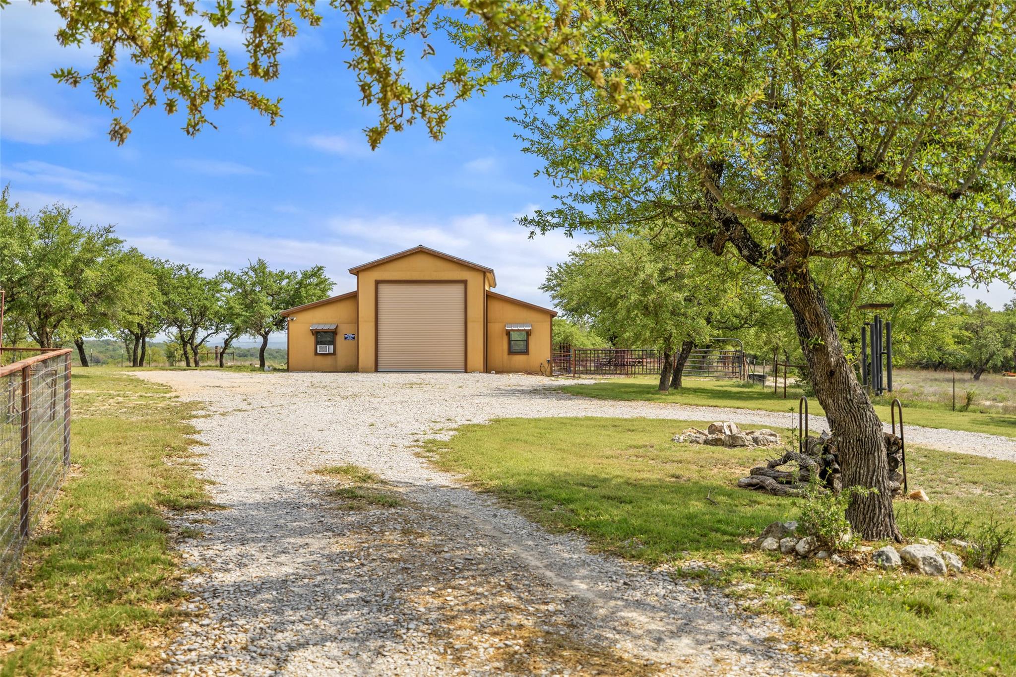 Image 33 of 40 For 101 Crooked Oak Ln