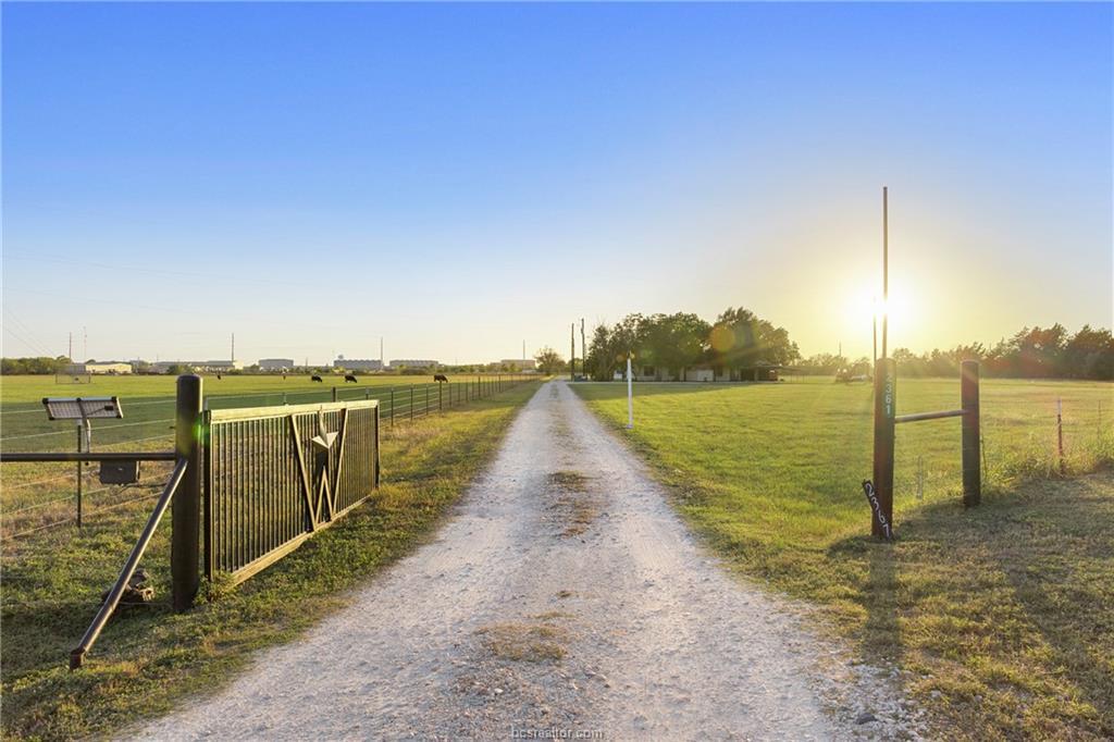 Image 17 of 32 For 2361 Smetana Rd