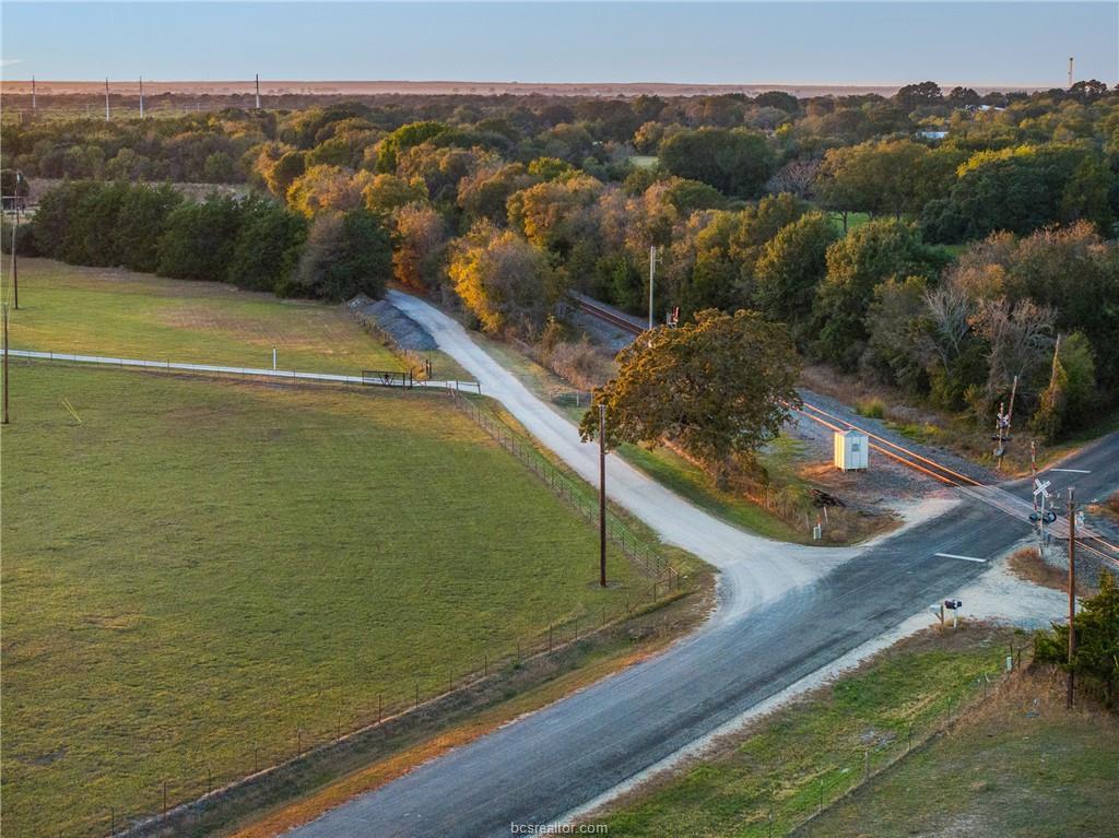 Image 19 of 32 For 2361 Smetana Rd