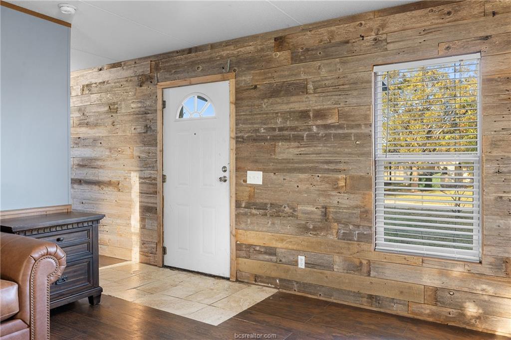 Image 6 of 32 For 2361 Smetana Rd