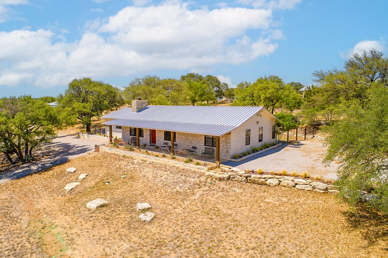 Image 13 of 40 For 25404 Hamilton Pool Rd