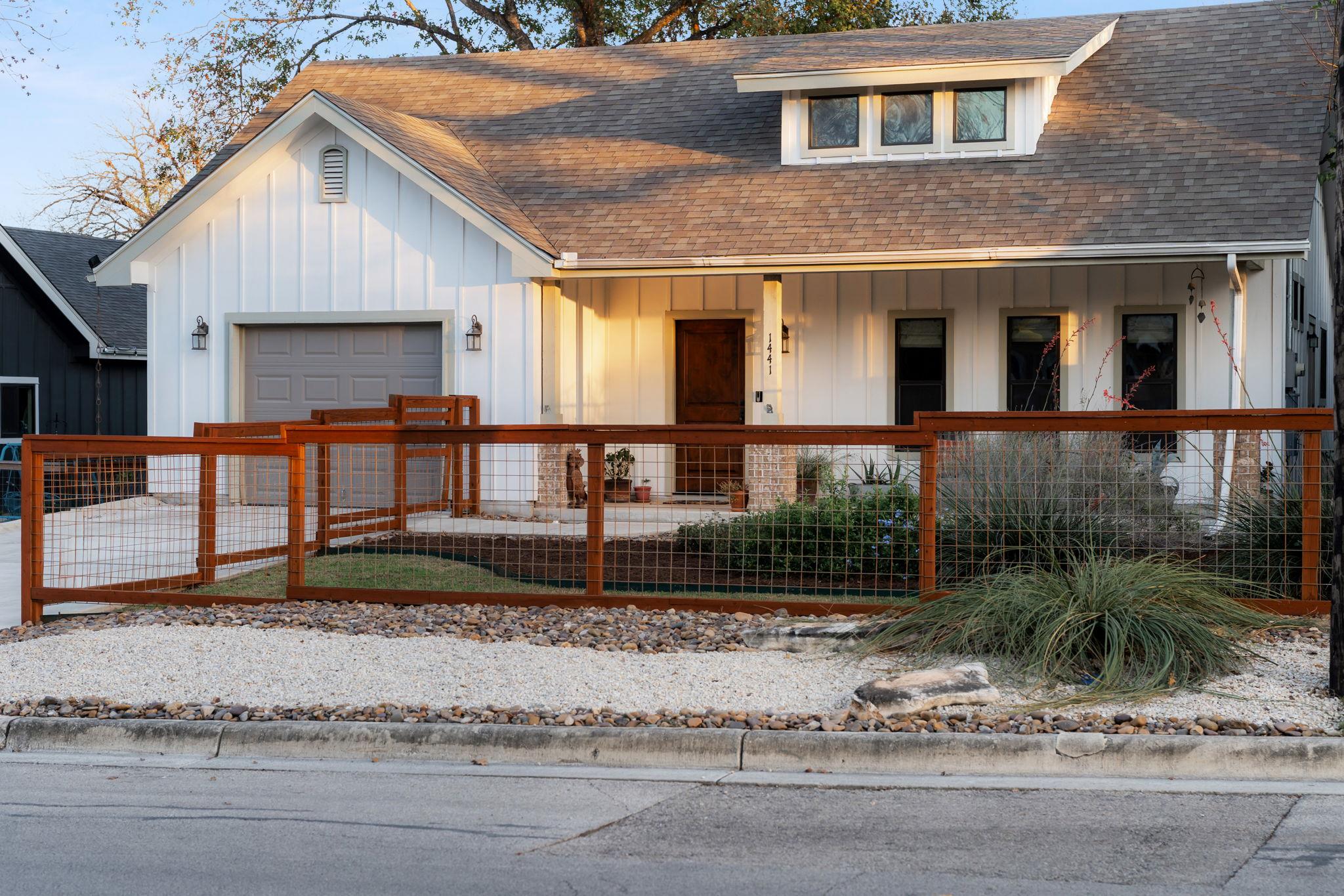 Image 3 of 35 For 1441 Katy St