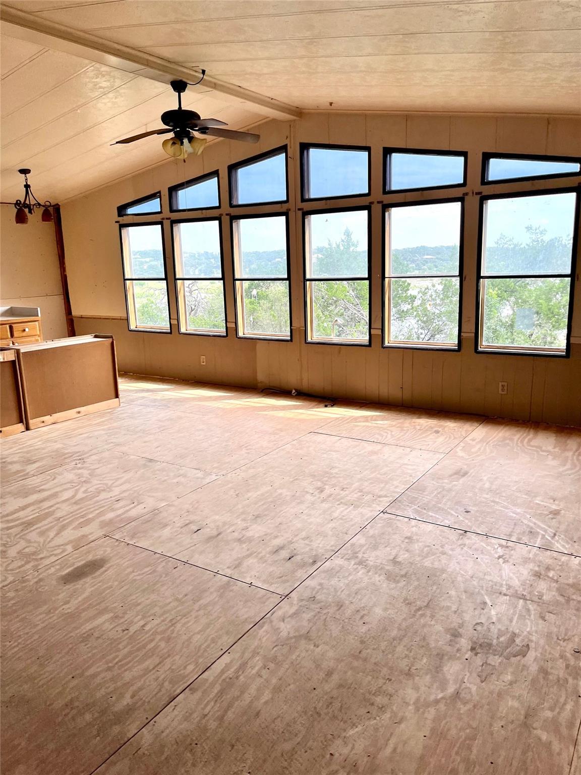Image 7 of 39 For 1522,1498,1484 Canyon Ridge Dr