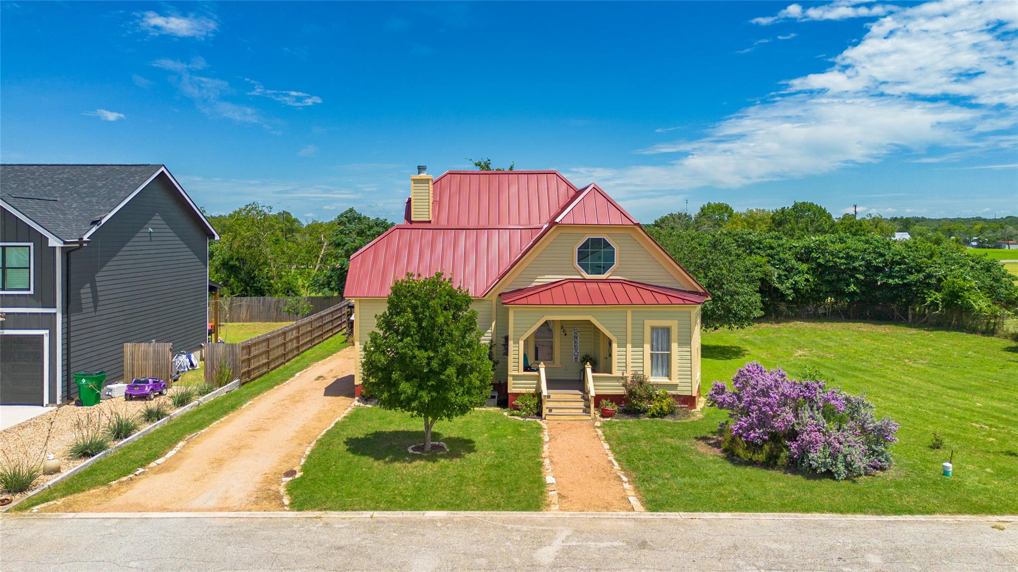 Details for 204 Prim Rose St, Blanco, TX 78606