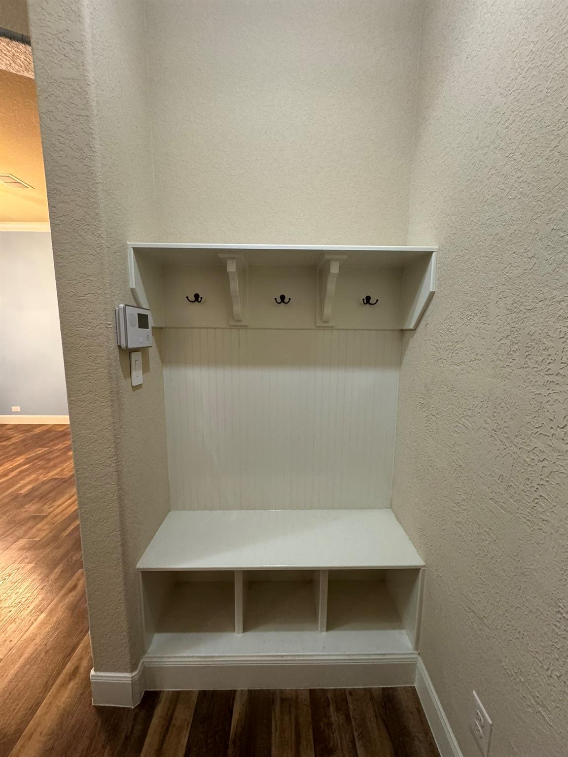 Image 18 of 18 For 28815 Chaffin Light