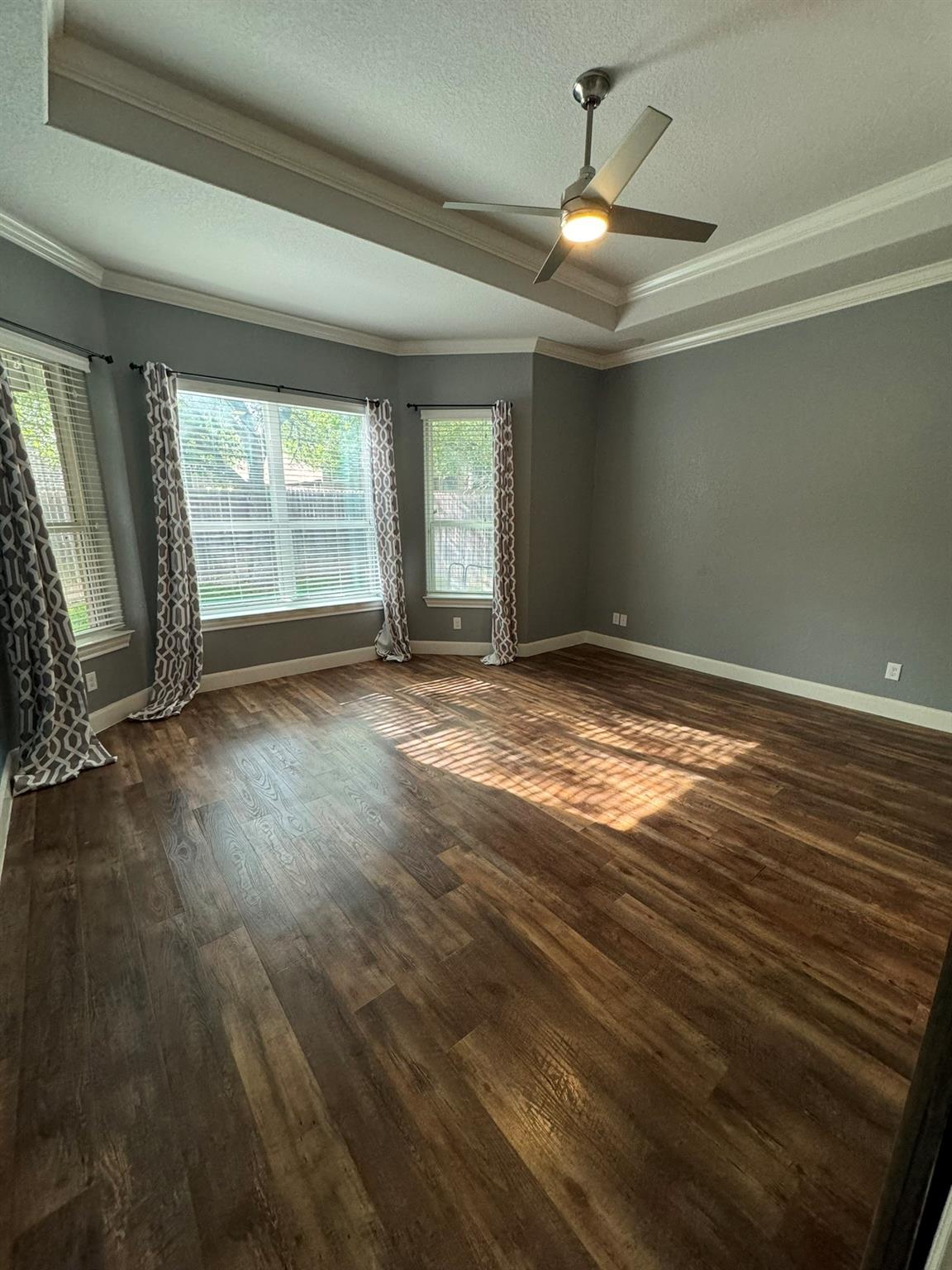 Image 9 of 18 For 28815 Chaffin Light