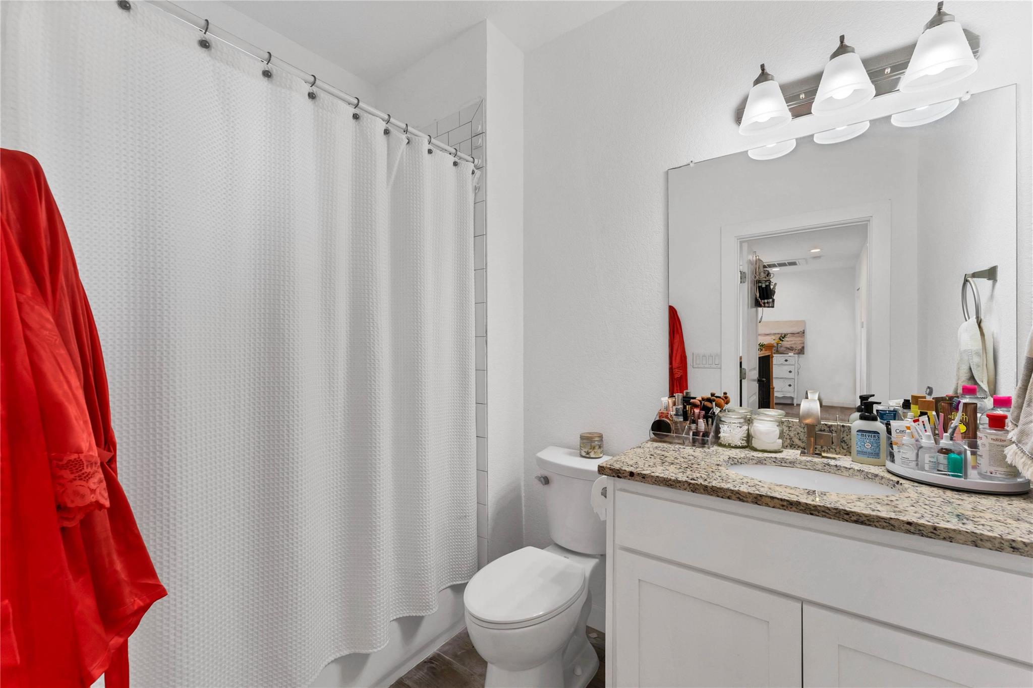 Image 19 of 29 For 893 Mather St