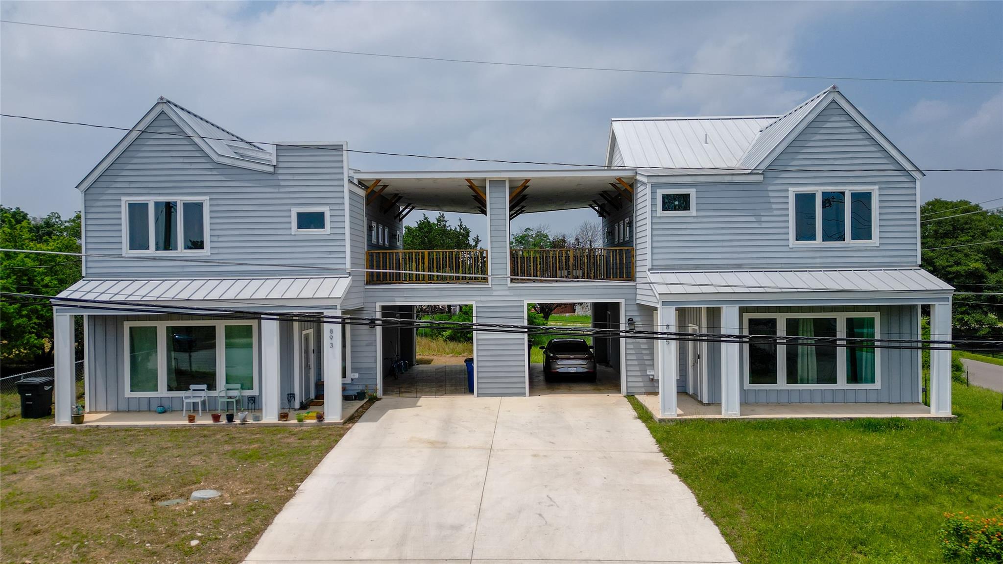 Image 20 of 29 For 893 Mather St